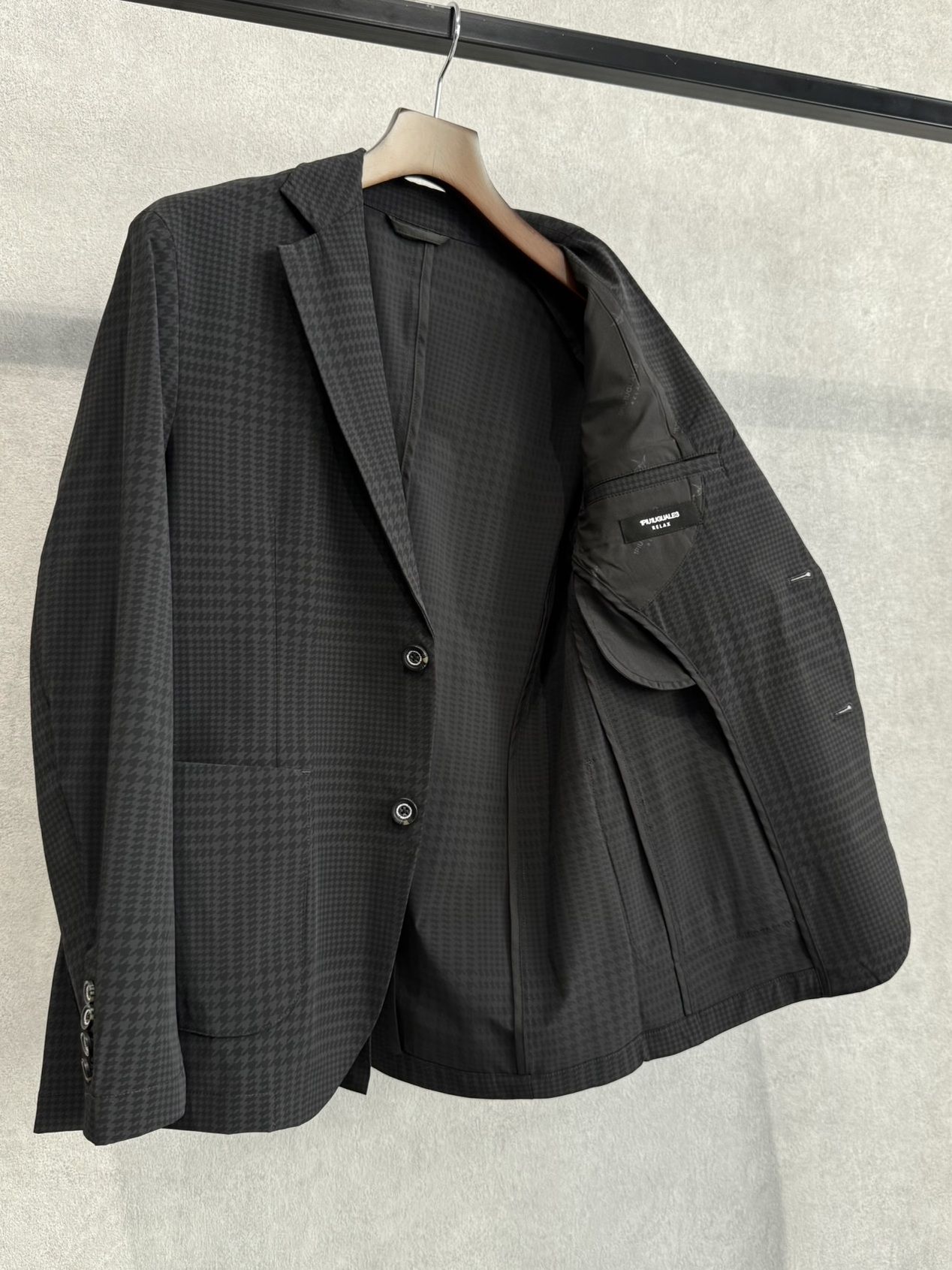 ストレッチナイロンセットアップ / uso-26062,usb-26062 / チャコール×ブラック(グレンチェック)