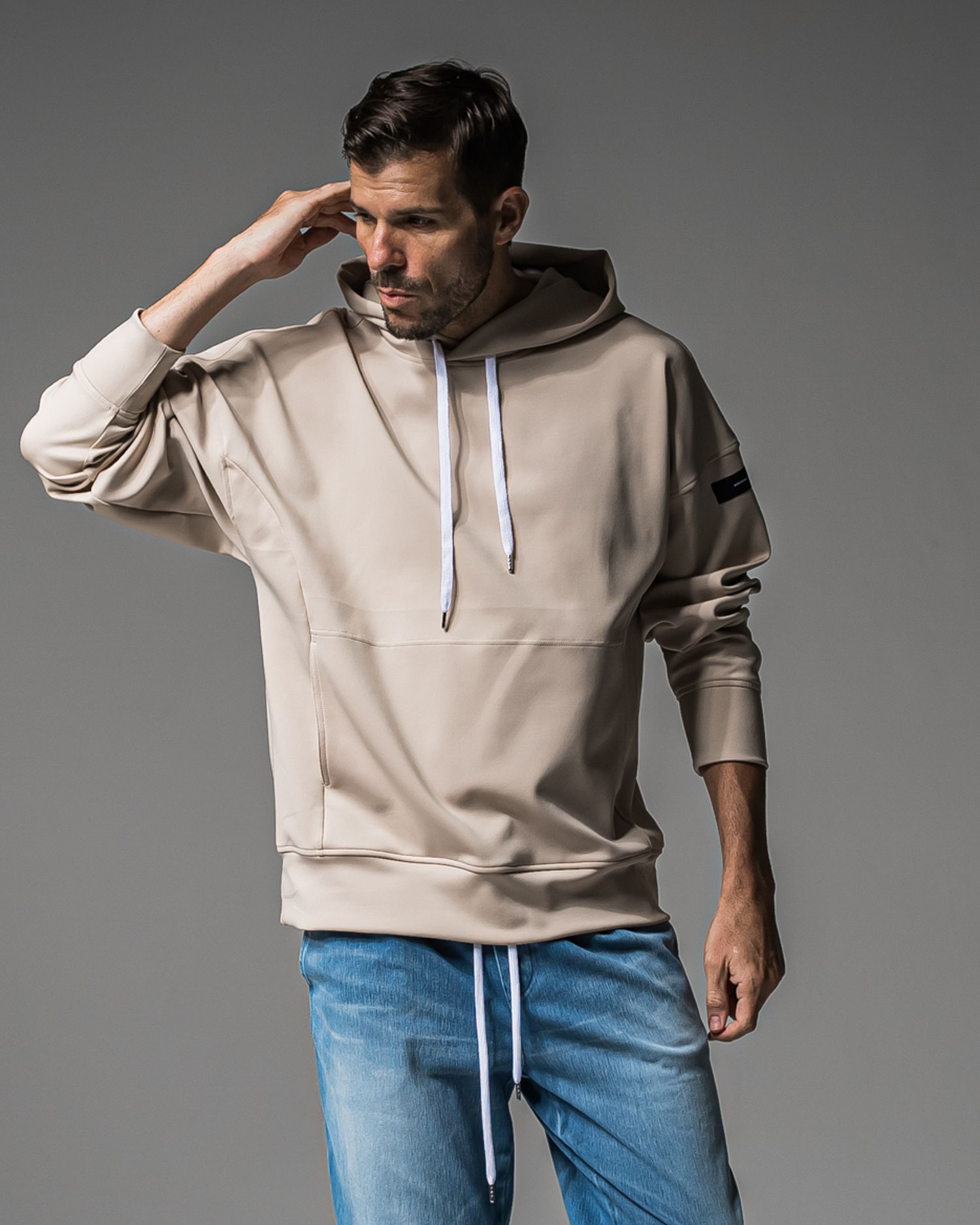 BACK ID LOOSE HOODIE / RC37-C-006 / バックロゴパーカー / ベージュ (9月中旬入荷予定)