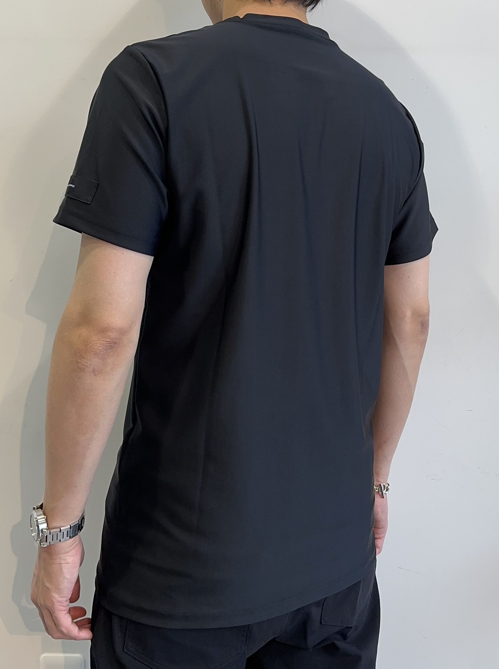 ID RUSH BASIC T / RC32-T-012 / ラッシュガードTシャツ / ブラック