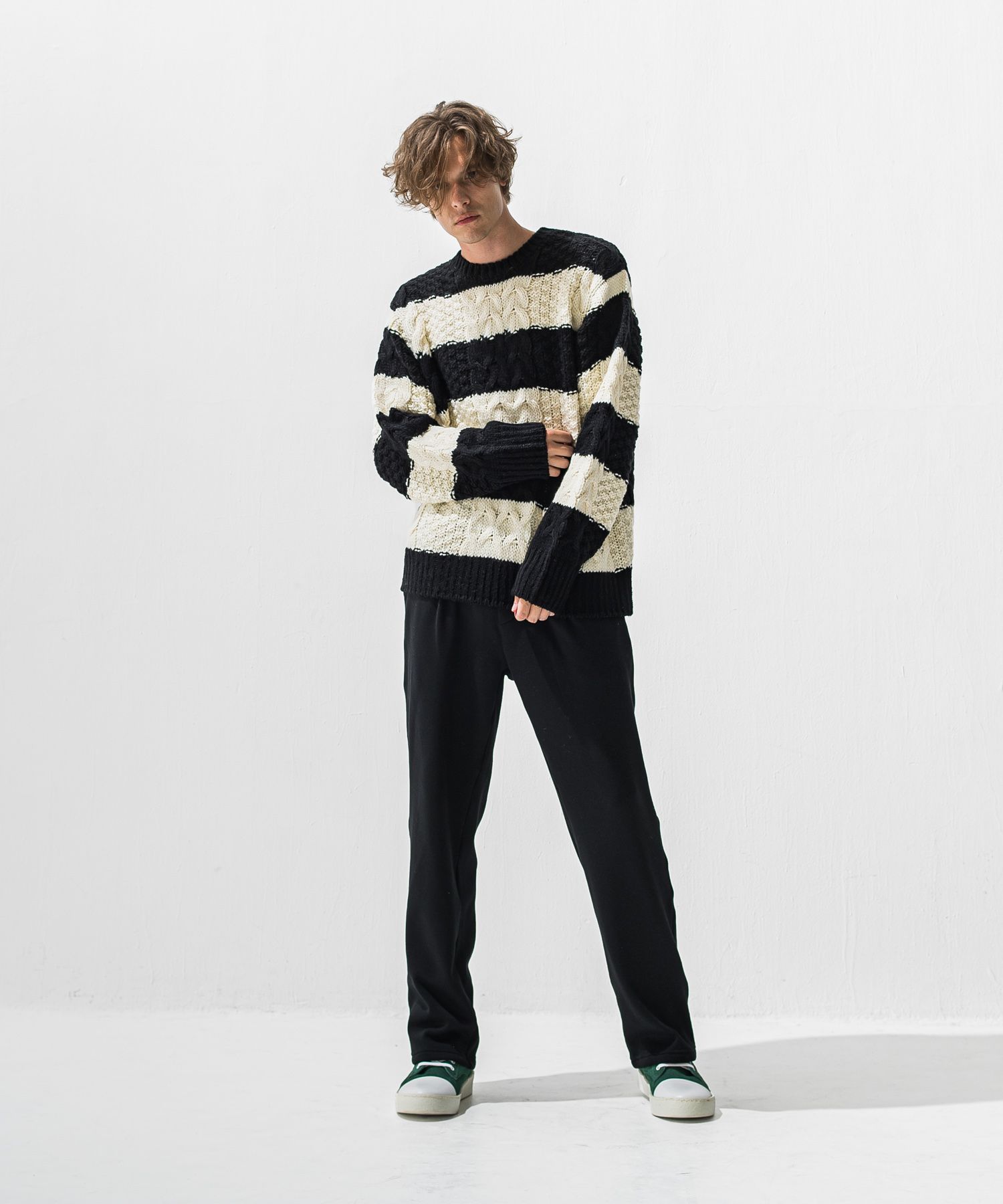 VELOURS FLEECE WIDE TUCK PANTS / RC42-ST-016HWT / 裏起毛セミワイドタックパンツ / ブラック (11月中旬入荷予定)