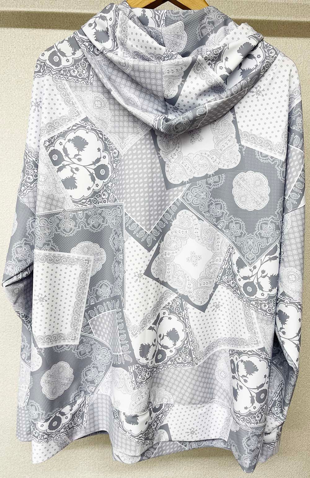 PAISELY RUSH LOOSE HOODIE / RC24-C-001 / ラッシュガードパーカー