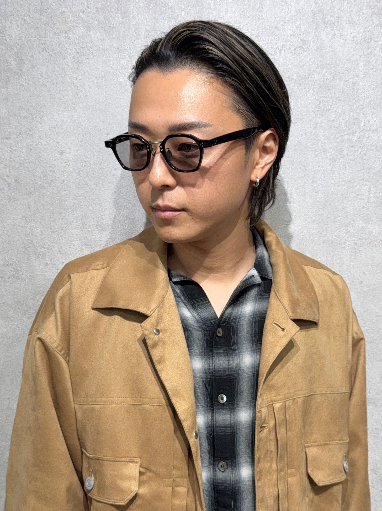 NEW. Revision R-8 / サングラス / ブラック