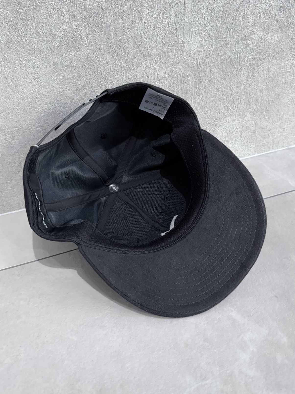 SUEDE RC BB CAP / RC37-CAP-001 / スエードエコレザーべースボールキャップ / ブラック×ホワイト