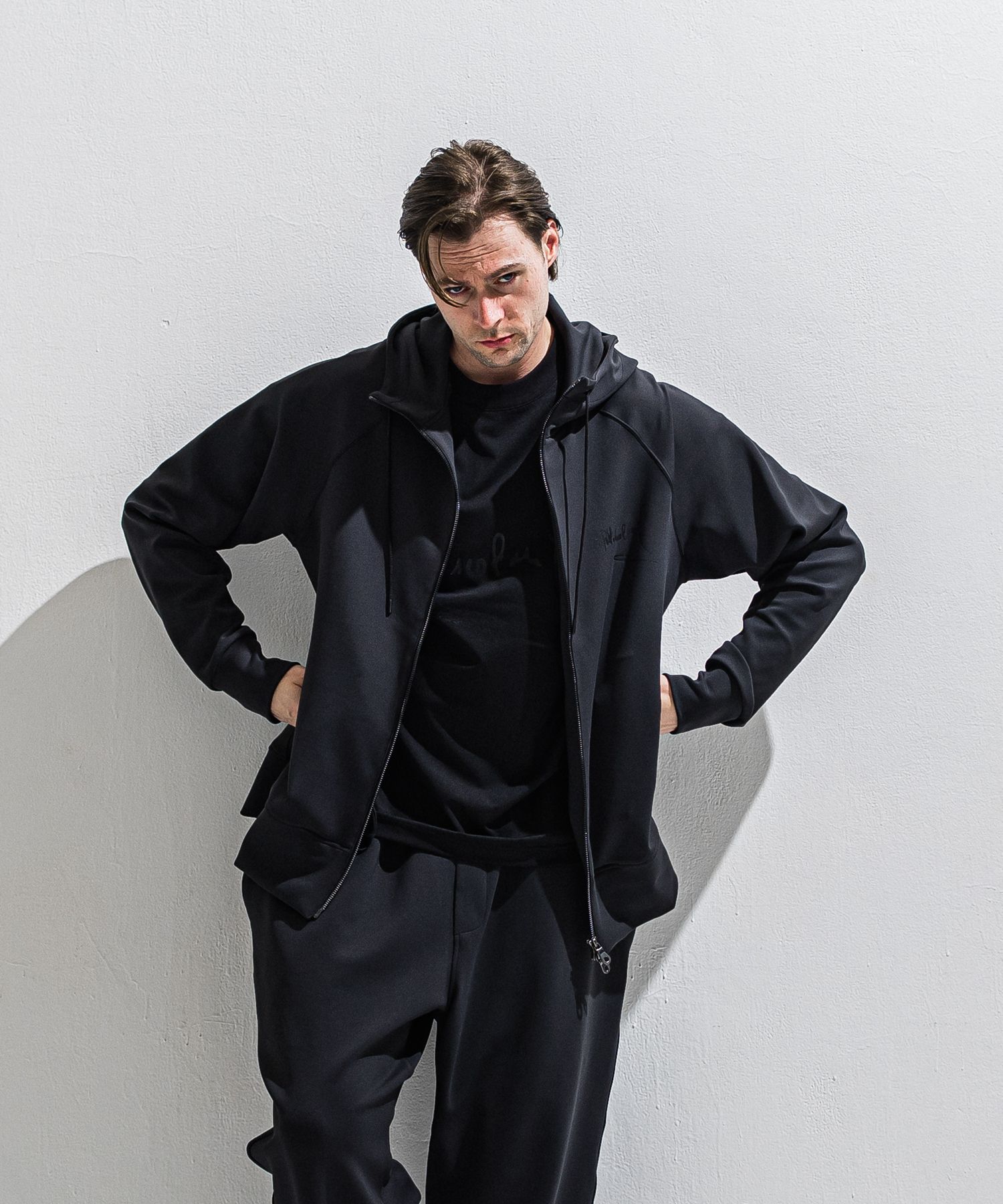 SIGN ZIP HOODIE / DP1-C-002 / サインプリントジップパーカー / ブラック (2月上旬入荷予定)