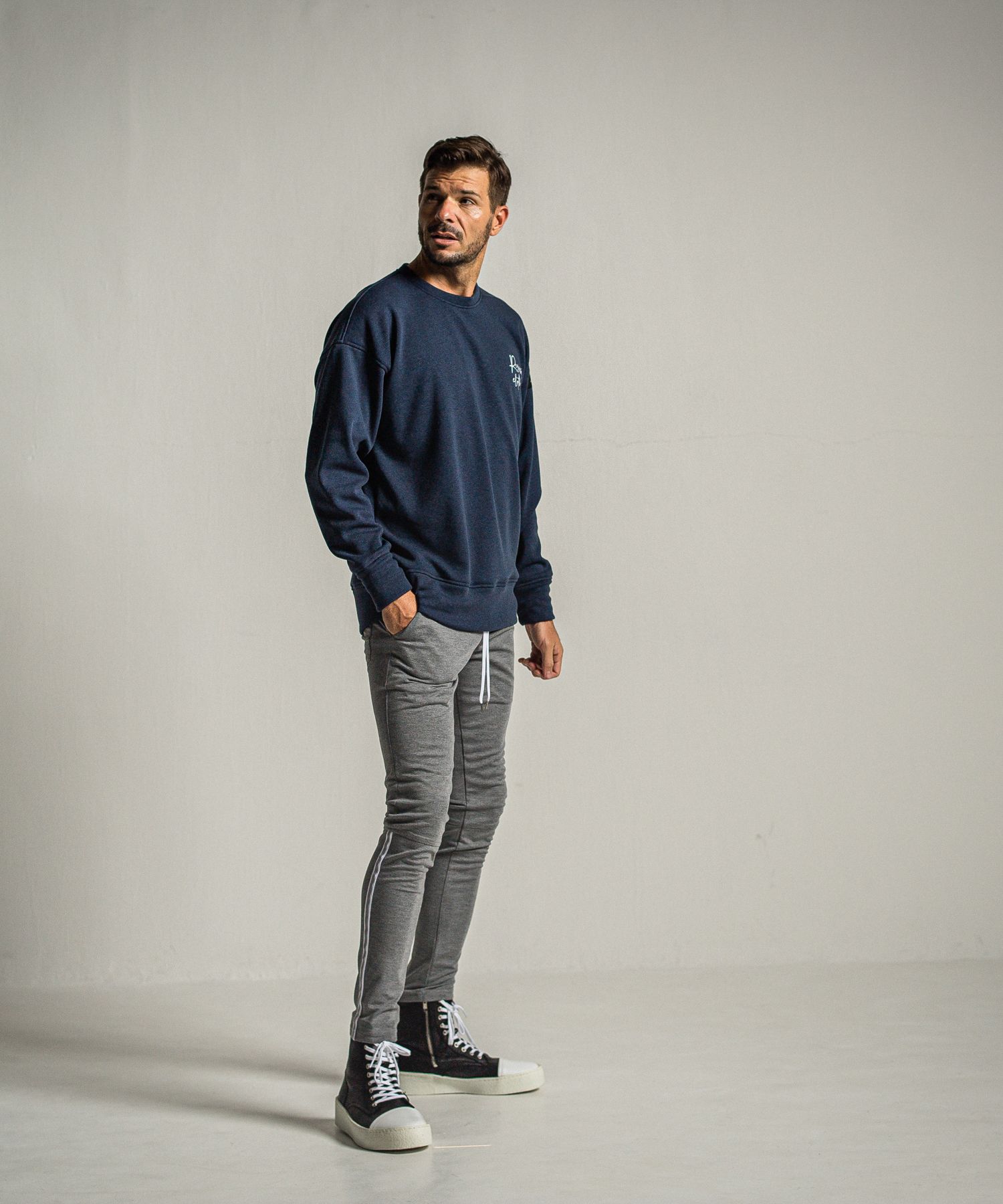 ID VELOURS FLEECE DROP TRAINER / RC34-C-004 / 裏起毛バックロゴトレーナー / ネイビー