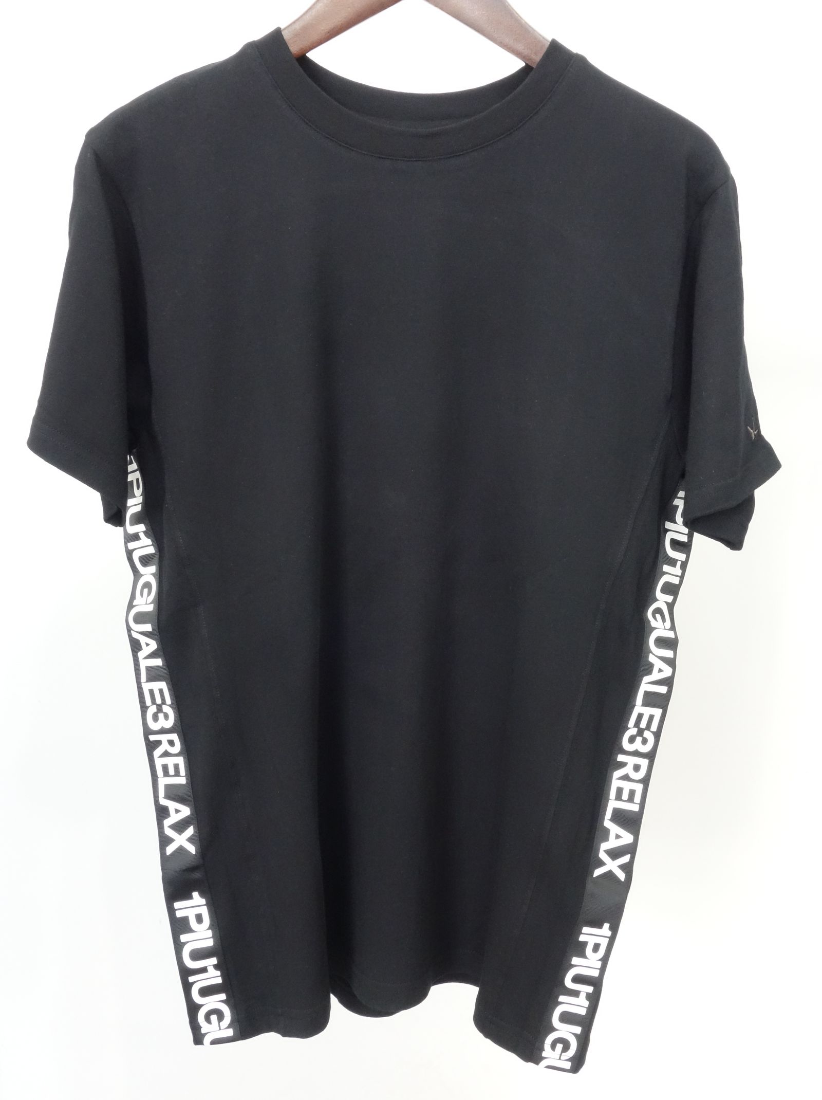 サイドラインテープロゴ半袖Tシャツ / ust-21004