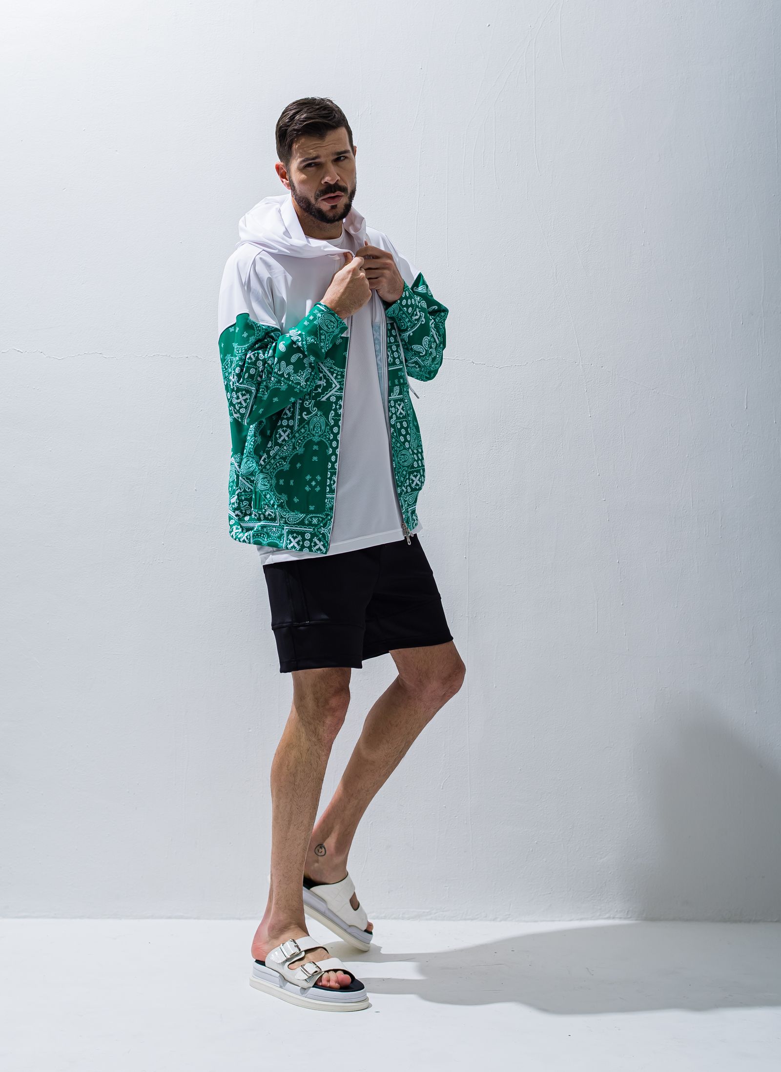 TYLER LINE SHORTS / RC28-HP-001 / 斜めラインハーフパンツ / ブラック