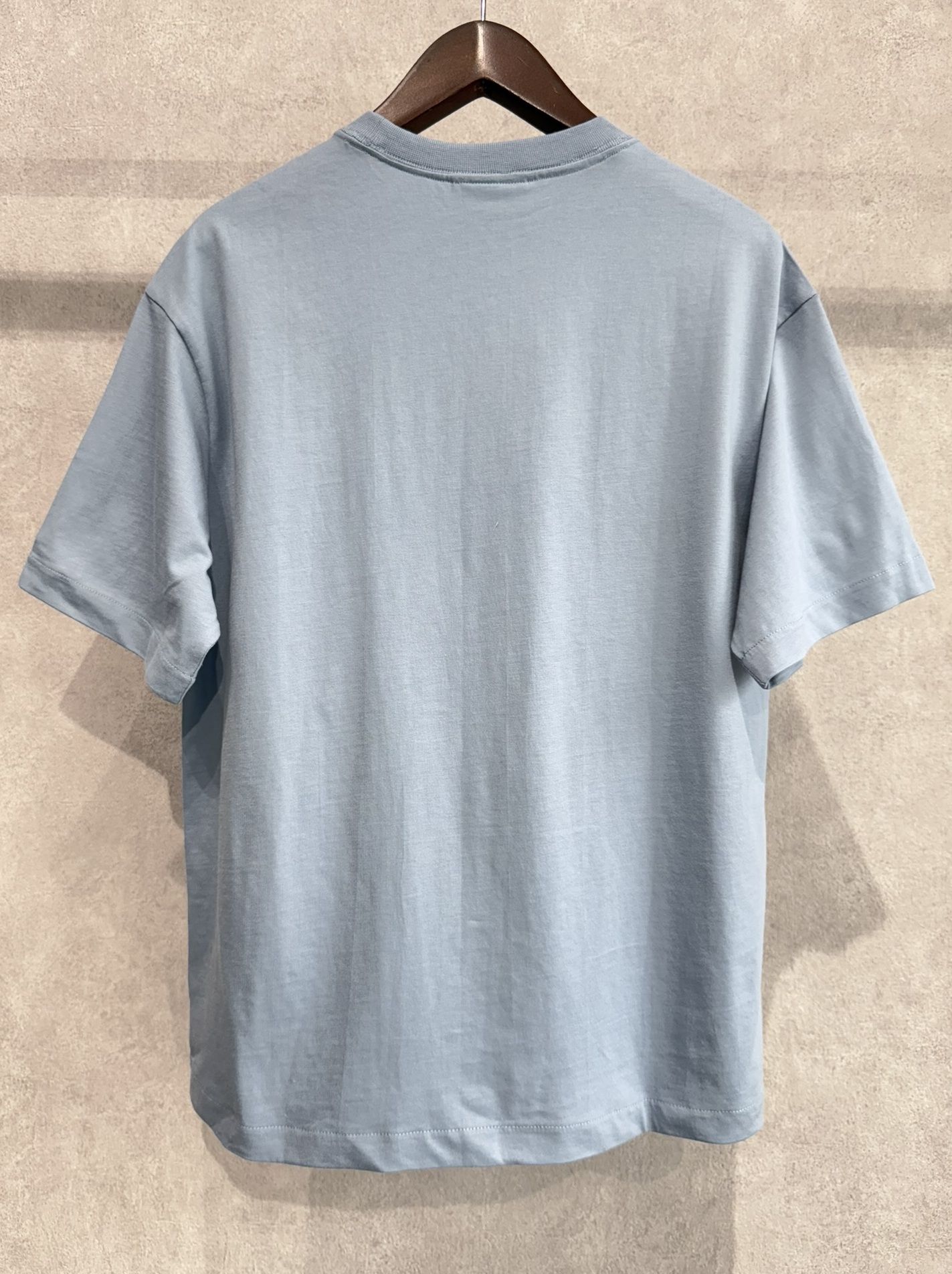 スタンダードロゴ リラックスクルーネックTシャツ / 40HM228 / CFF(サックスブルー)