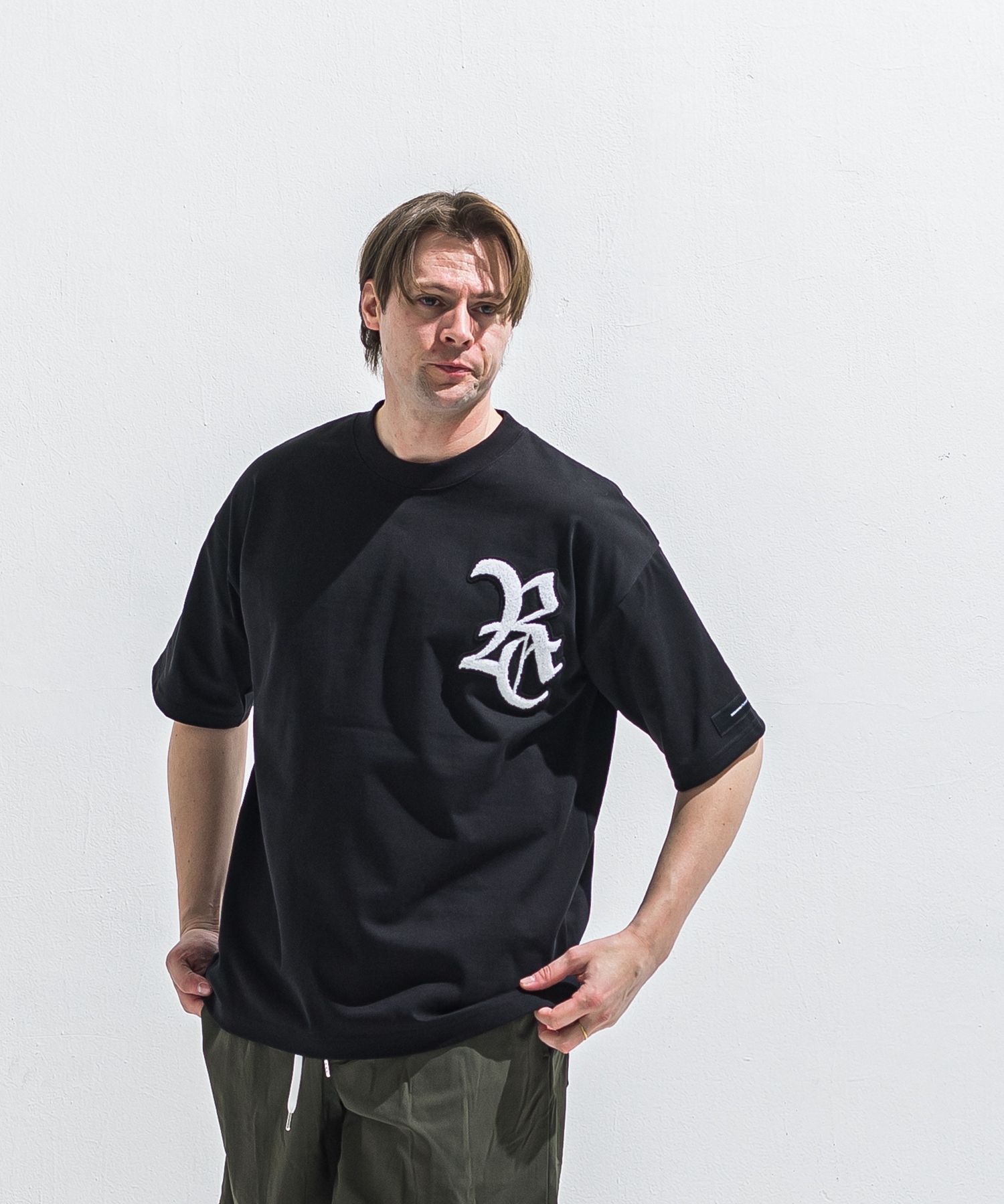 RC OVER TEE / RC40-T-006 / RCワッペンビッグTシャツ / ブラック×ホワイト (5月中旬入荷予定)
