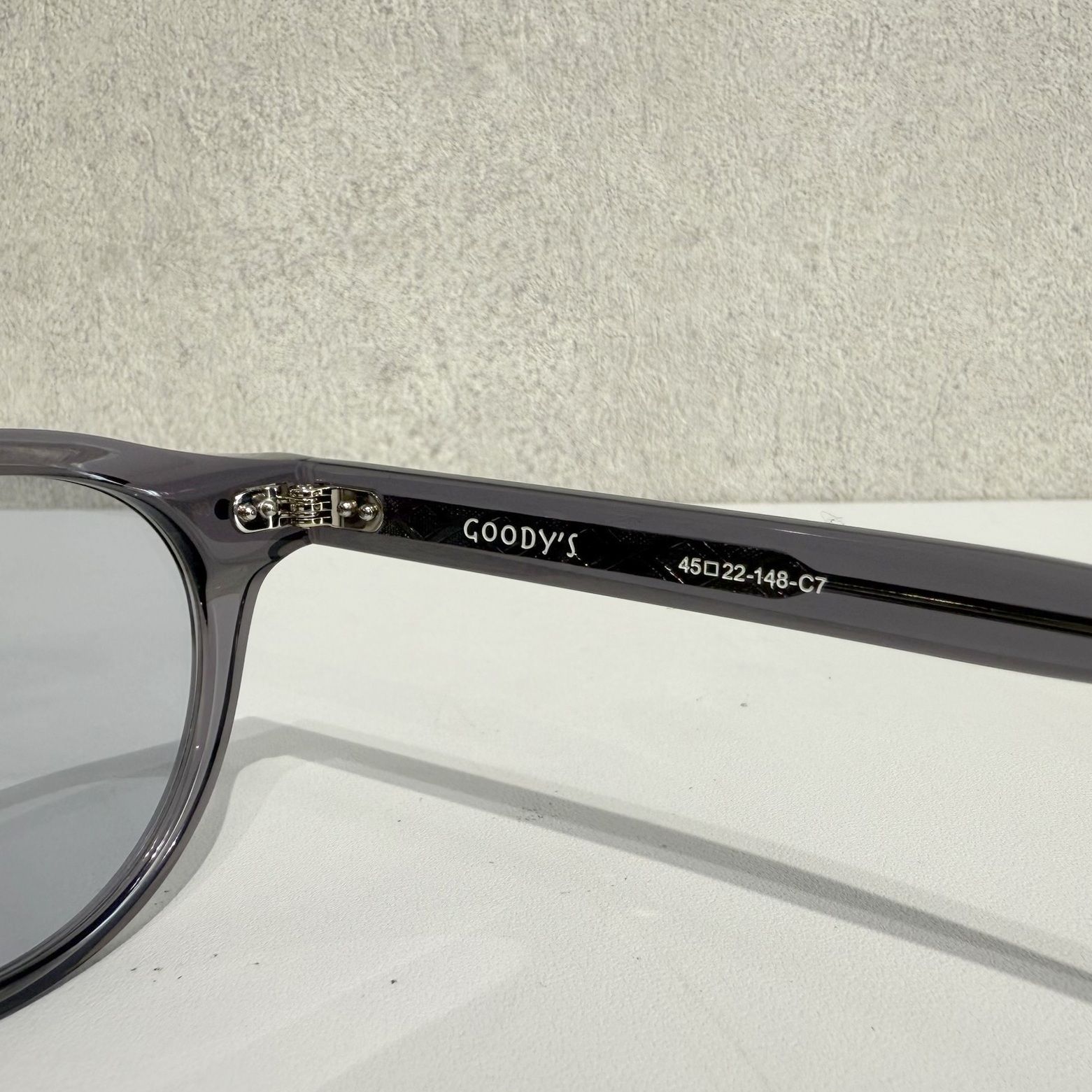 NEW. GOODY'S C-7 / サングラス / クリアグレー