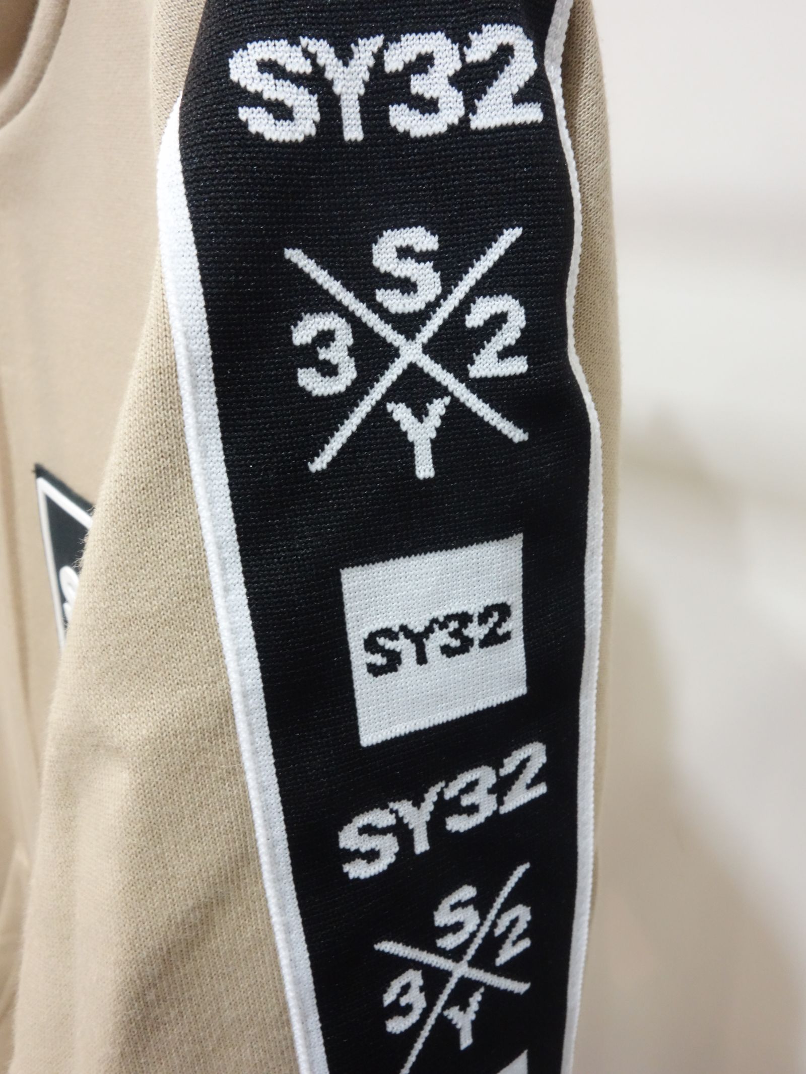 LINE TAPE P/O HOODIE / TNS1747 / プルオーバーラインパーカー
