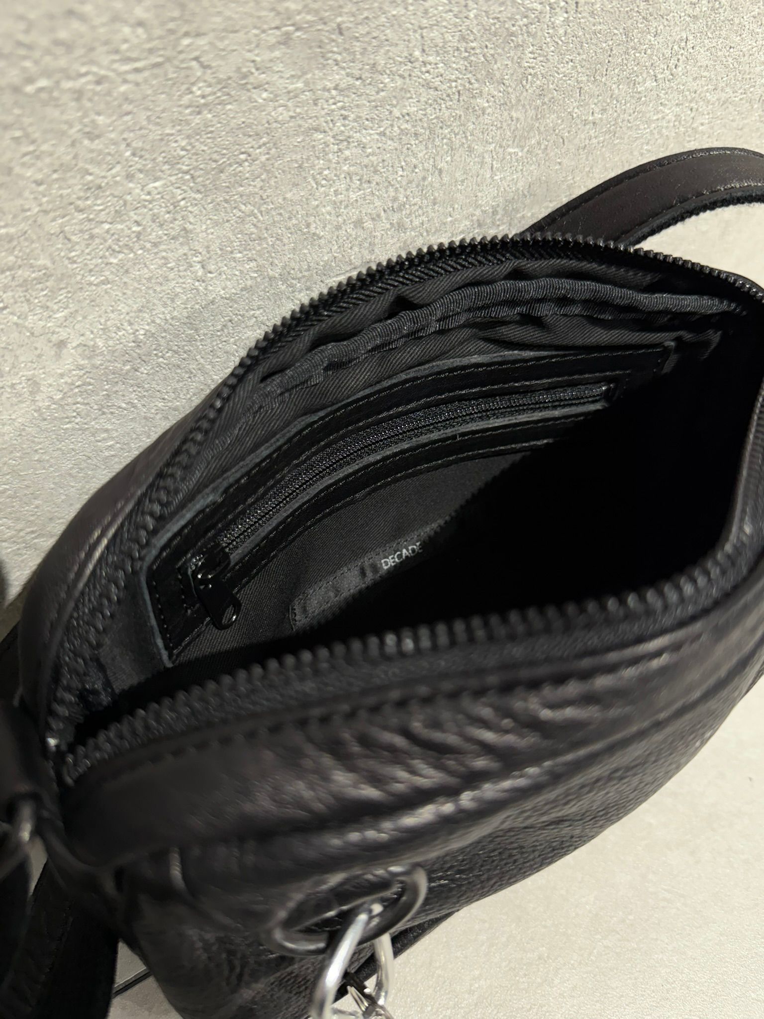 オイルドレザー ミニショルダーバッグ / DCD-01438B / ブラック×ブラック