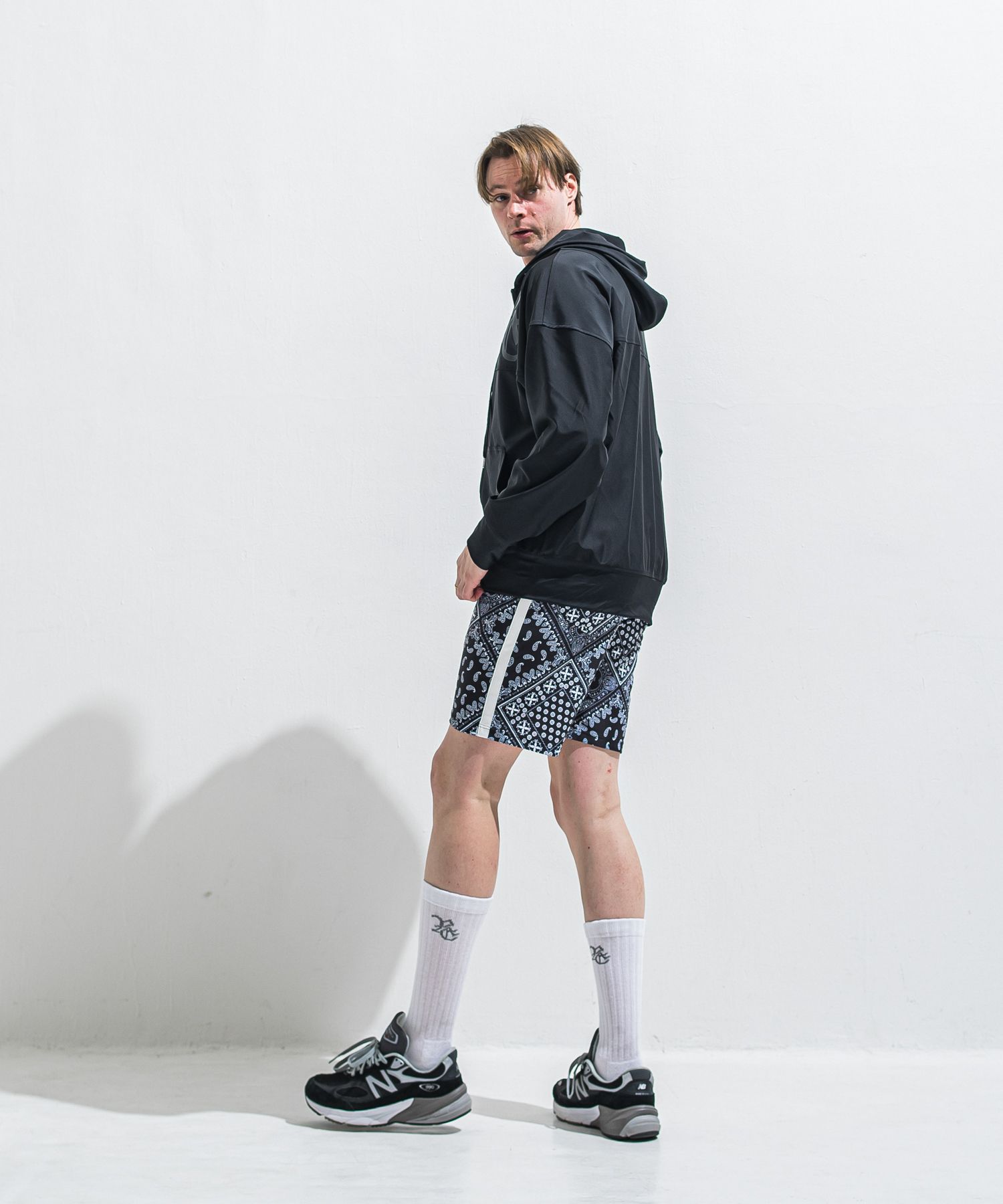 RUSH OVER ZIPUP HOODIE / RC40-C-001 / ラッシュガードパーカー / ブラック (5月下旬入荷予定)