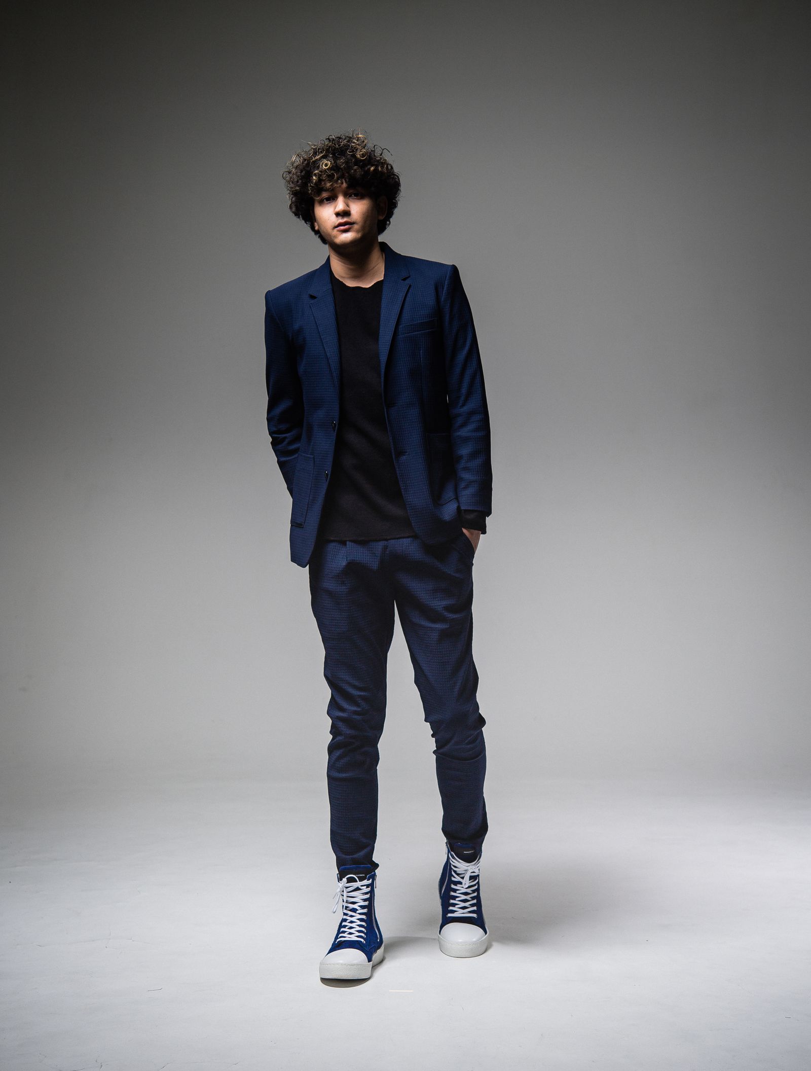 CHRIS EASY TUCK PANTS / RC25-ST-016T / リップルイージータックパンツ / ネイビー