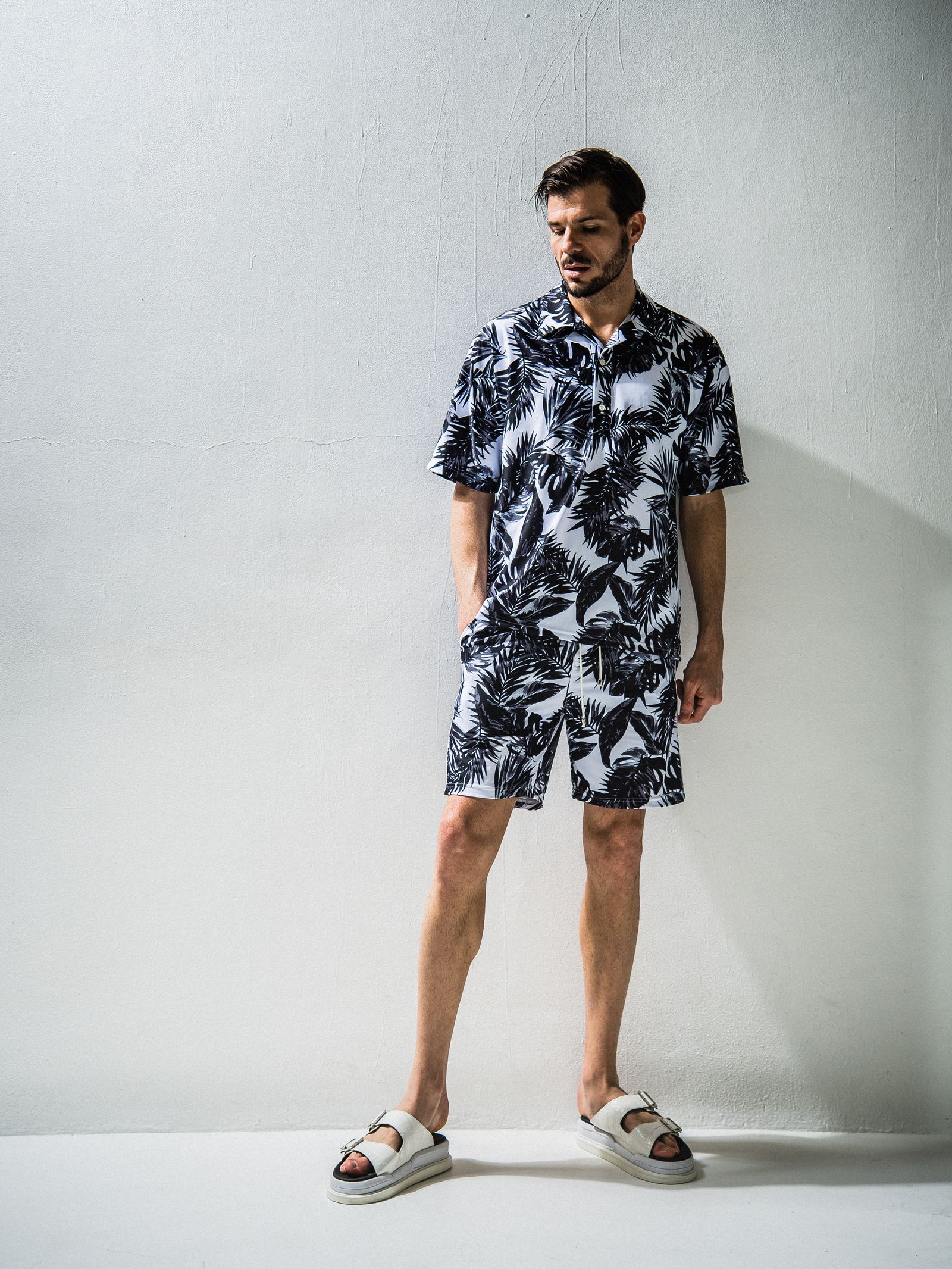 LEAF RUSH SHORTS / RC24-HP-003 / ラッシュガードハーフパンツ ※