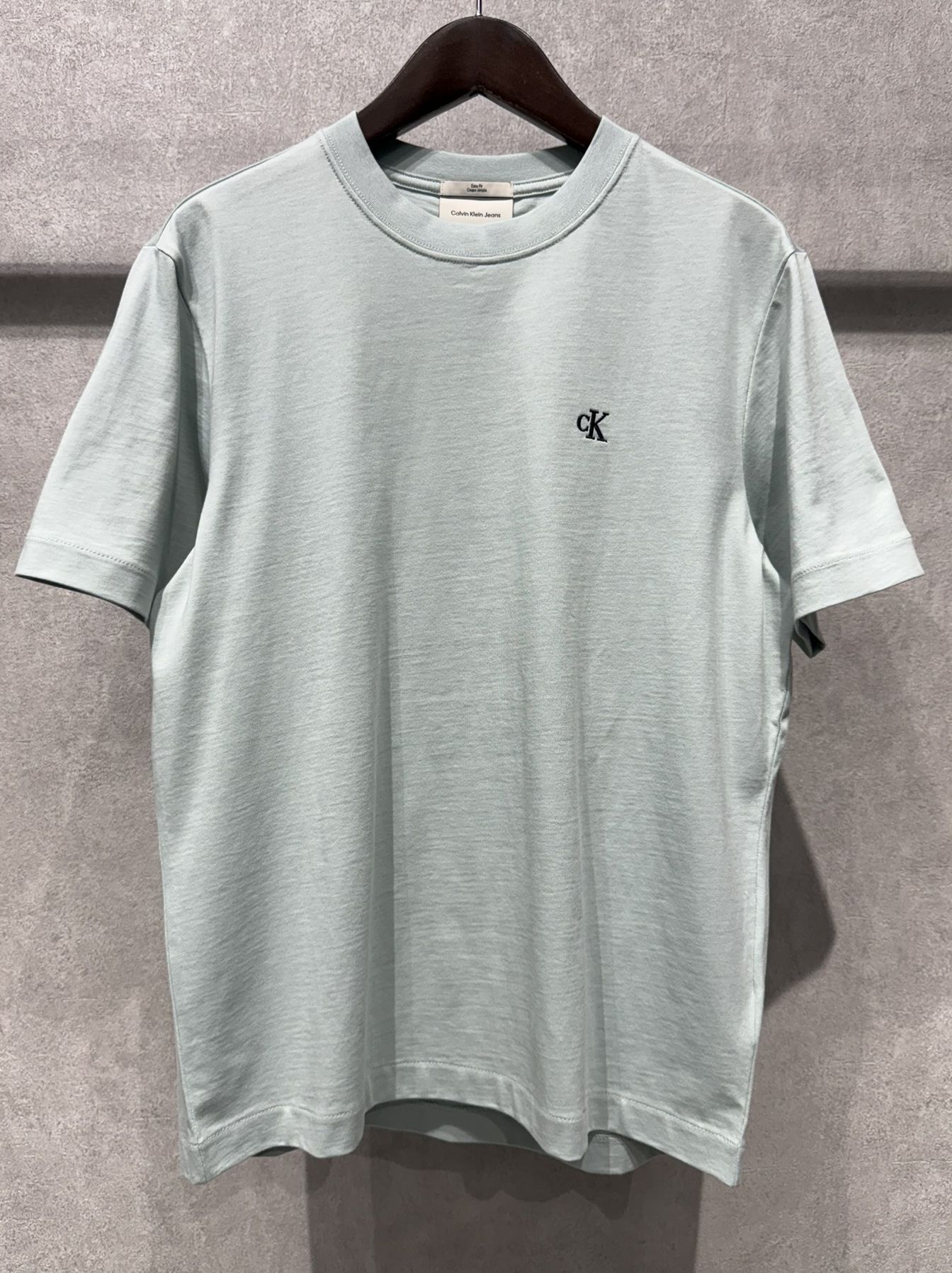 【Jung Kook/ジョングク、MINGYU/ミンギュ着用商品】 ショートスリーブイージーモノグラムTシャツ / 4RC275G / 3Q0(ライトブルー)