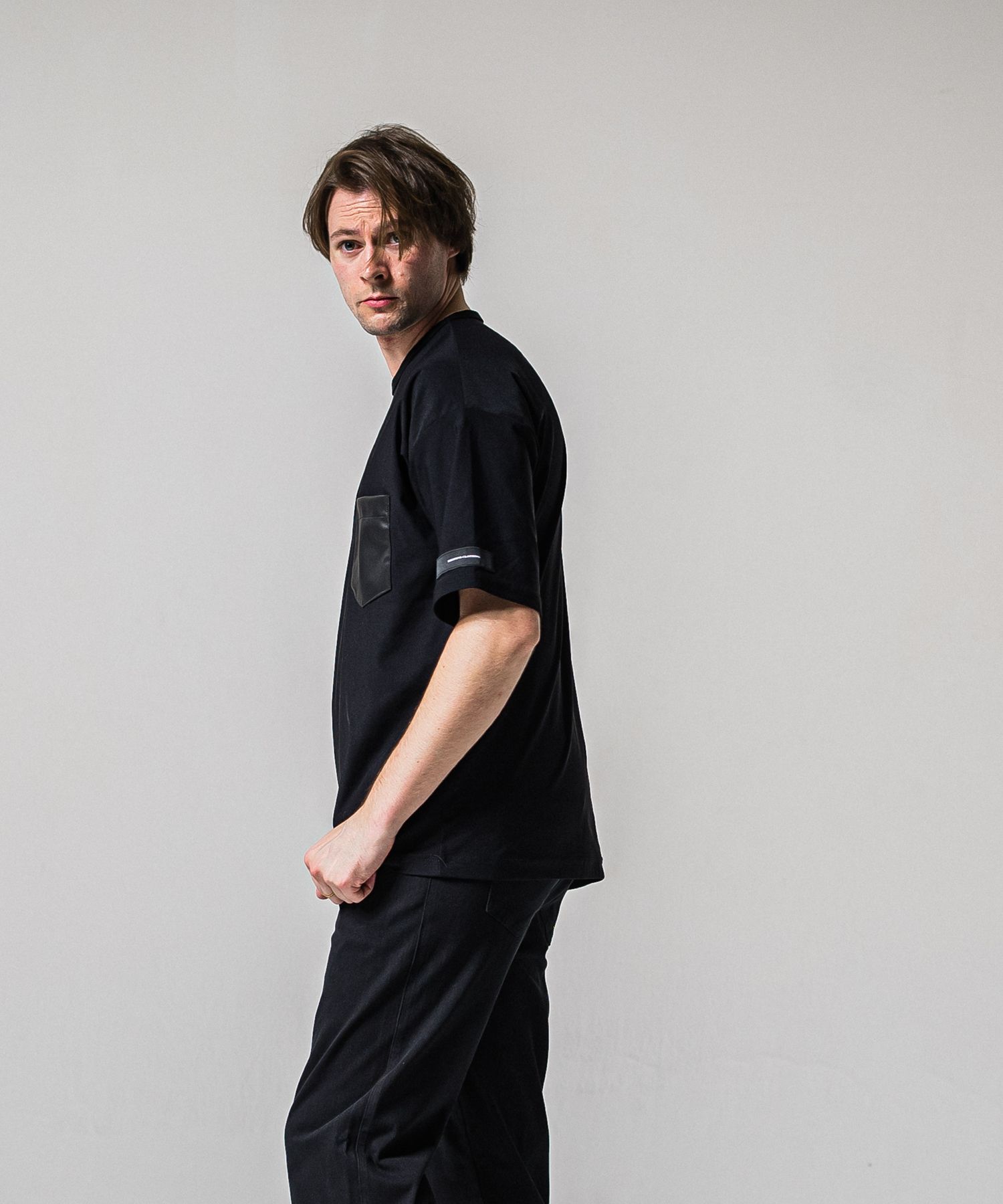 LEATHER POCKET OVER NYLON T / RC39-T-005 / レザーポケットナイロンビッグTシャツ / ブラック (4月上旬入荷予定)