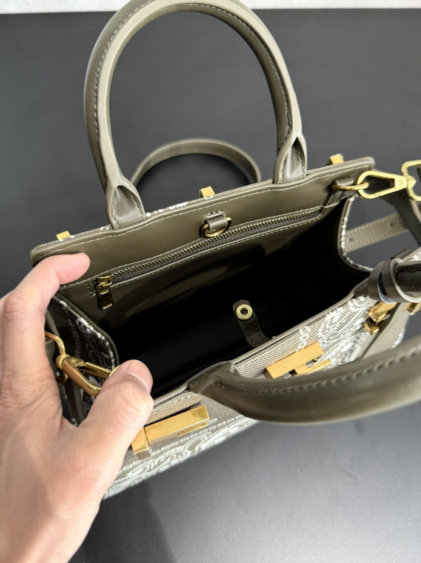 Jeanne 250MM / トートショルダーバッグ / カーキバンダナ