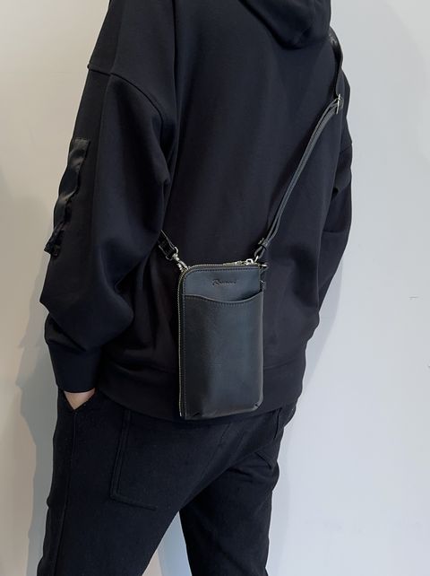 vermilion×RESOUND MOBILE POUCH / RC31-BAG-001RV / ウォレットショルダーバッグ / ブラック