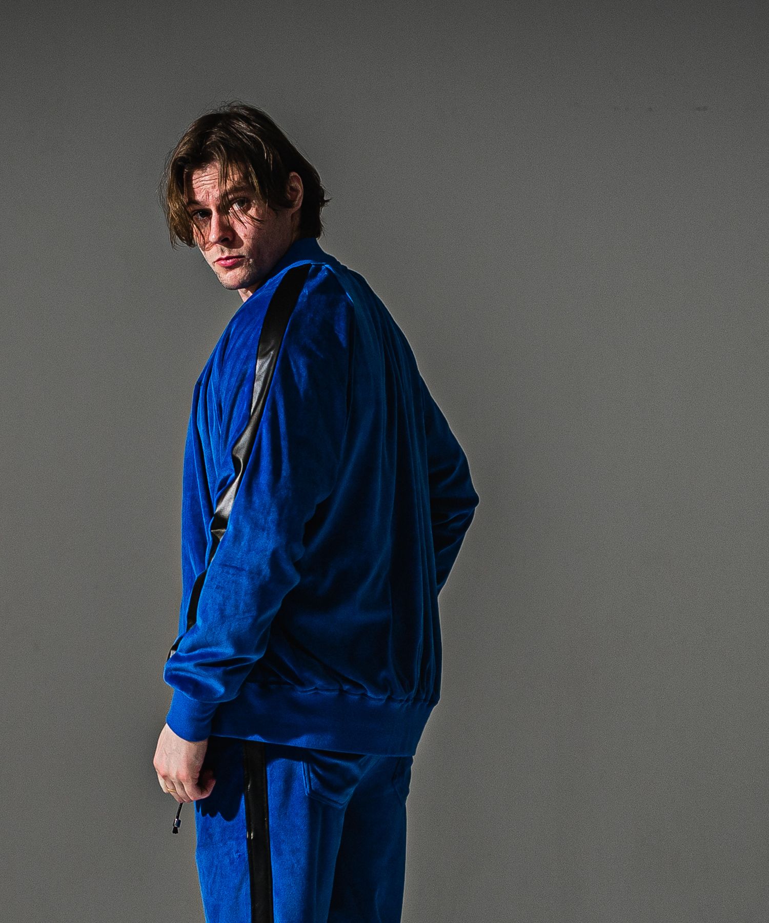 VELOURS VARSITY / RC41-C-005 / ベロアトラックスタジャン / ブルー (9月中旬入荷予定)