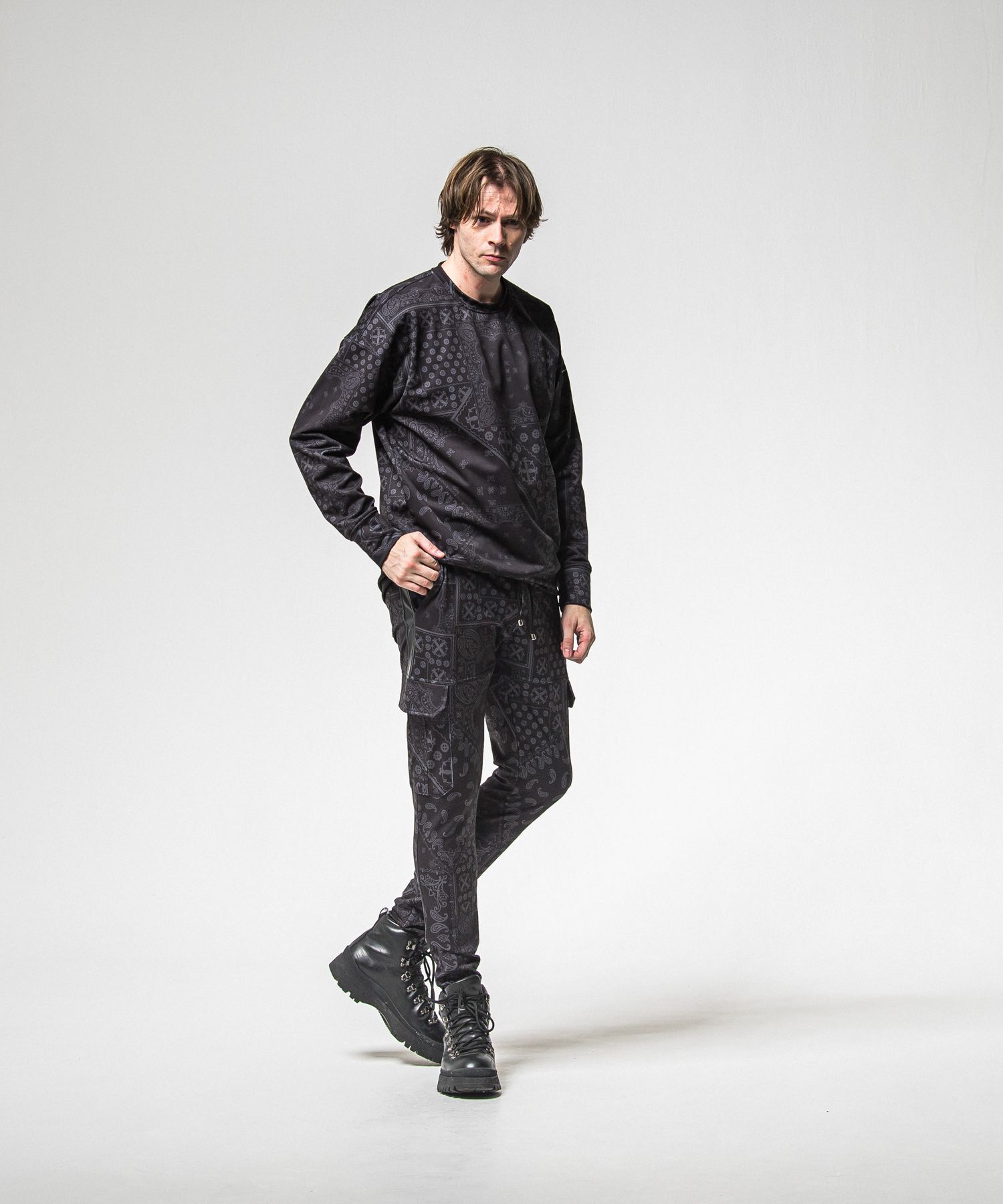 PAISLEY BACK FLEECE DROP TRAINER / RC38-C-008 / 裏起毛ペイズリートレーナー / ブラック (10月中旬入荷予定)