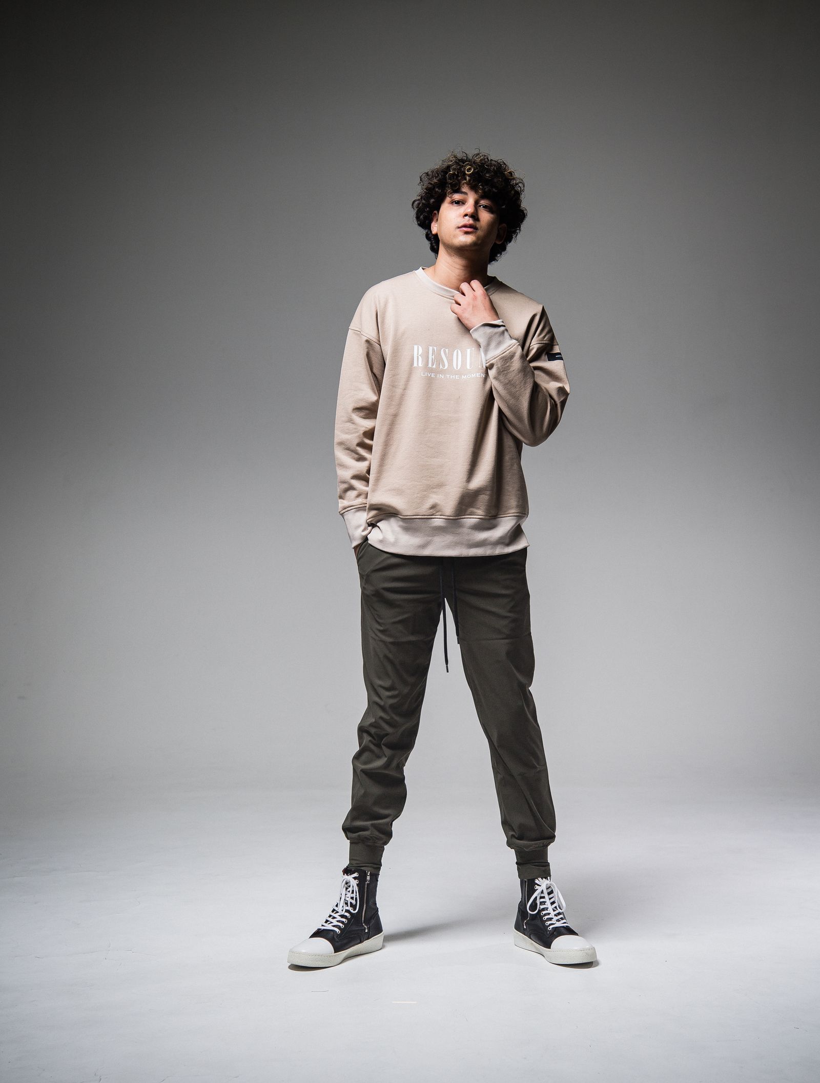 BILLIE NYLON PANTS / RC25-ST-028 / ナイロンリブパンツ / カーキ
