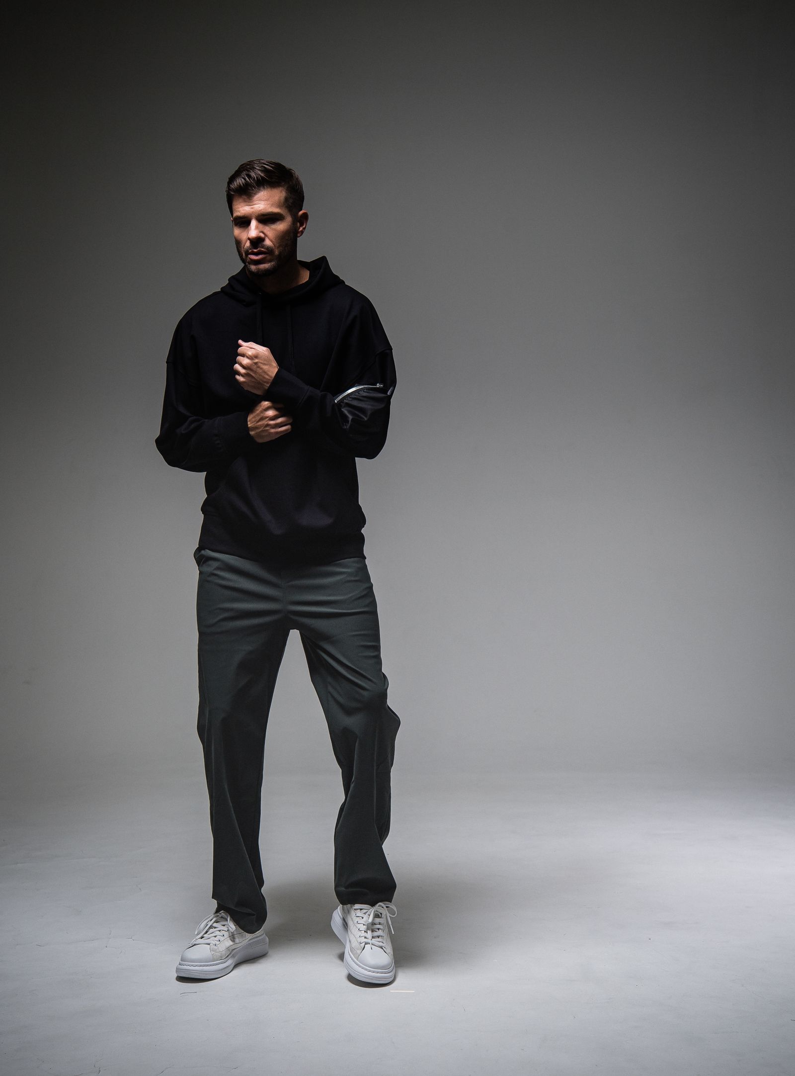CHRIS EASY WIDE PANTS / RC25-ST-016W / ナイロンワイドパンツ / カーキ