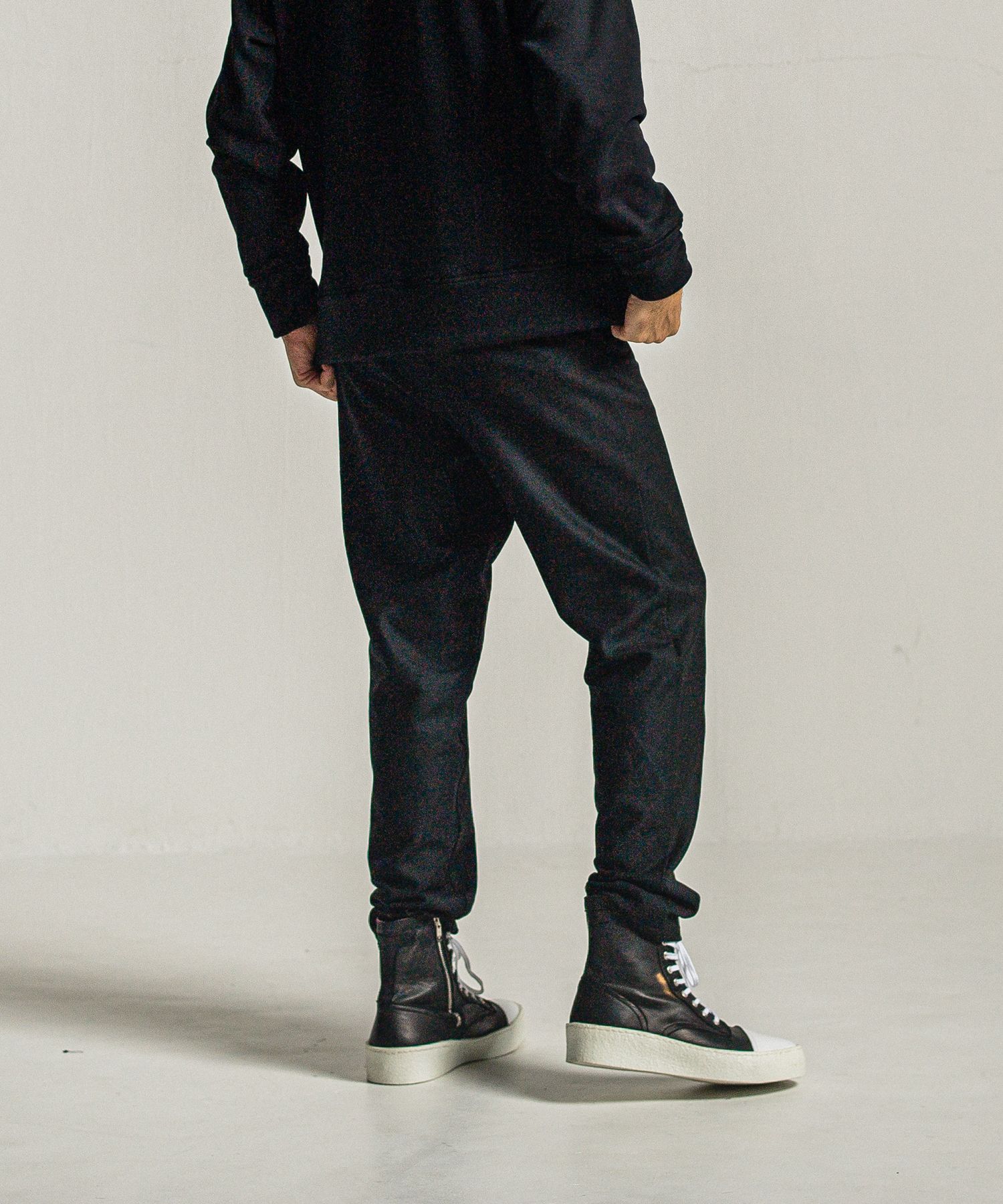 PAT WIDE EASY PANTS / RC34-ST-036 / ワイドテーパードパンツ / ブラック