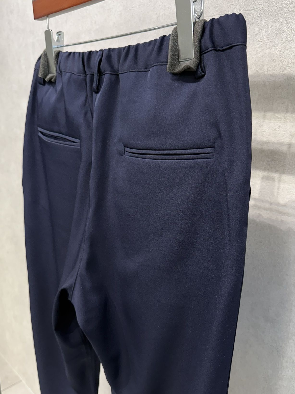 PAT WIDE EASY PANTS / RC39-ST-036BN / サテンワイドテーパードパンツ / ネイビー