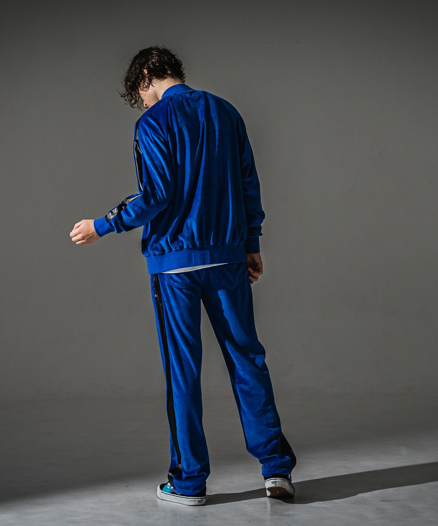 VELOURS VARSITY / RC41-C-005 / ベロアトラックスタジャン / ブルー (9月中旬入荷予定)