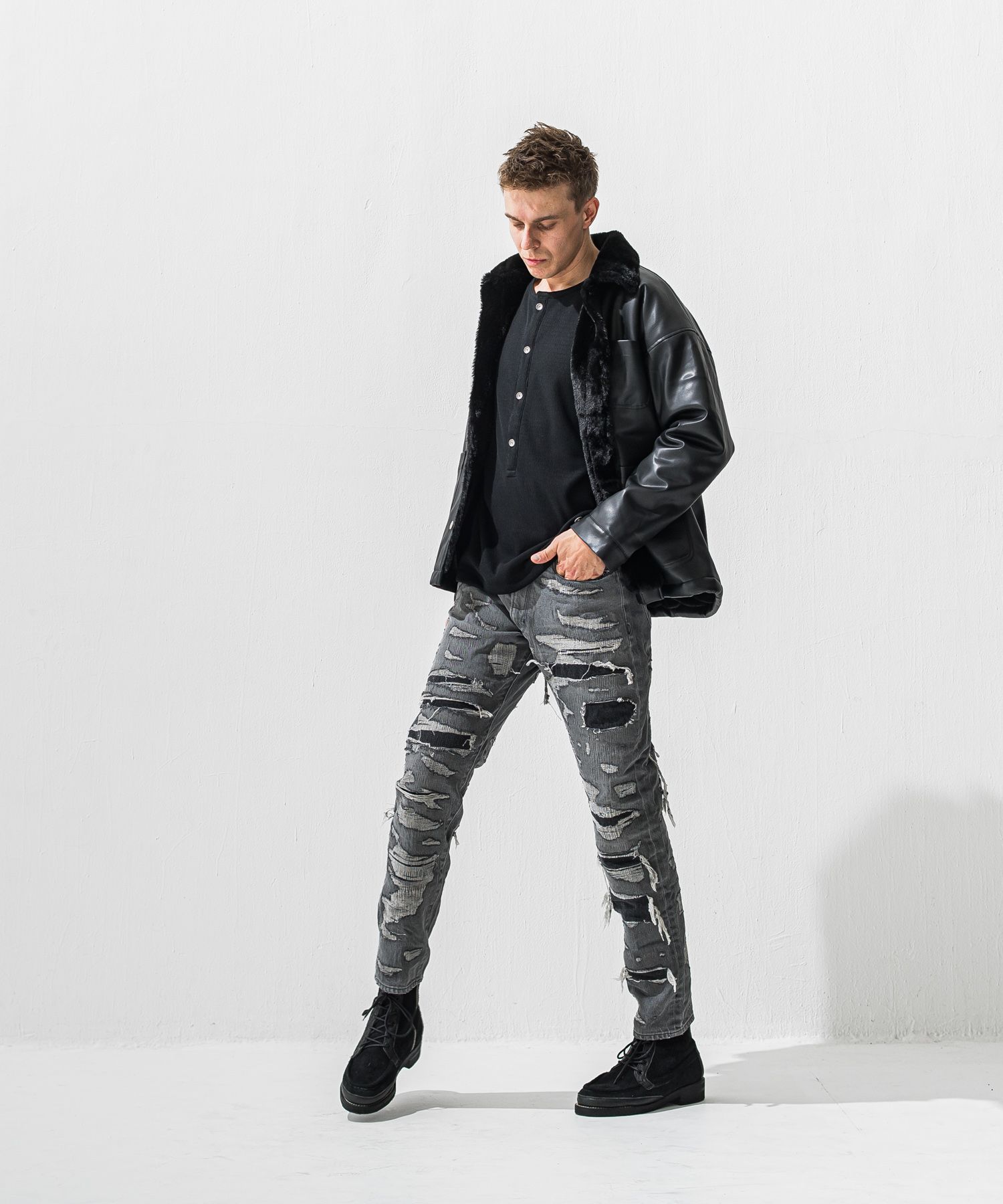 SCOTT JEANSS / RC42-ST-006 / レギュラーテーパードデニムパンツ / スペシャルクラッシュ ブラック (12月中旬入荷予定)