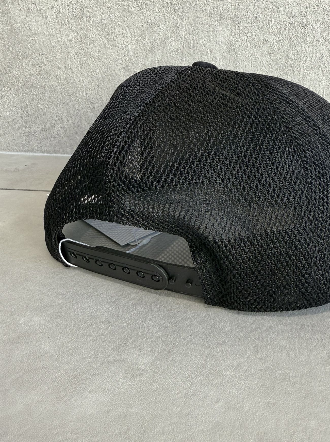LIVE MESH CAP / RC35-CAP-001 / ロゴワッペンメッシュキャップ / ブラック
