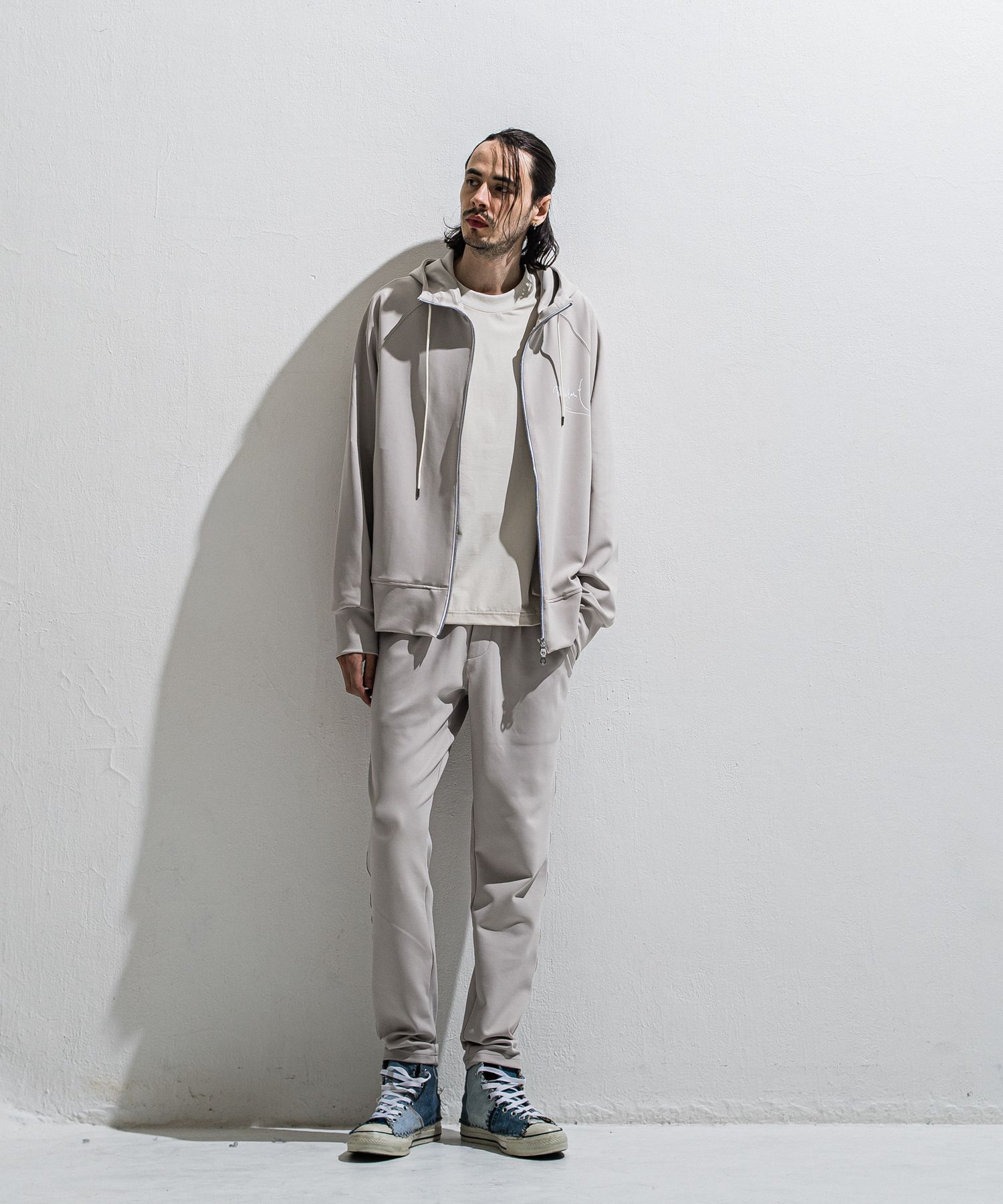 SIGN ZIP HOODIE / DP1-C-002 / サインプリントジップパーカー / グレージュ (2月上旬入荷予定)