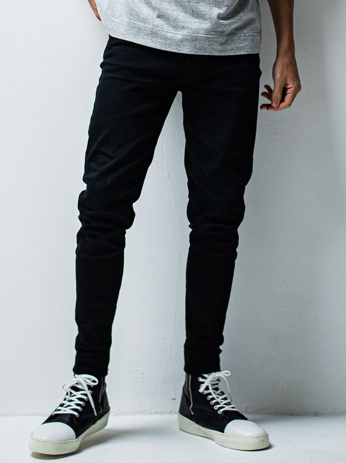 skinny skate pants