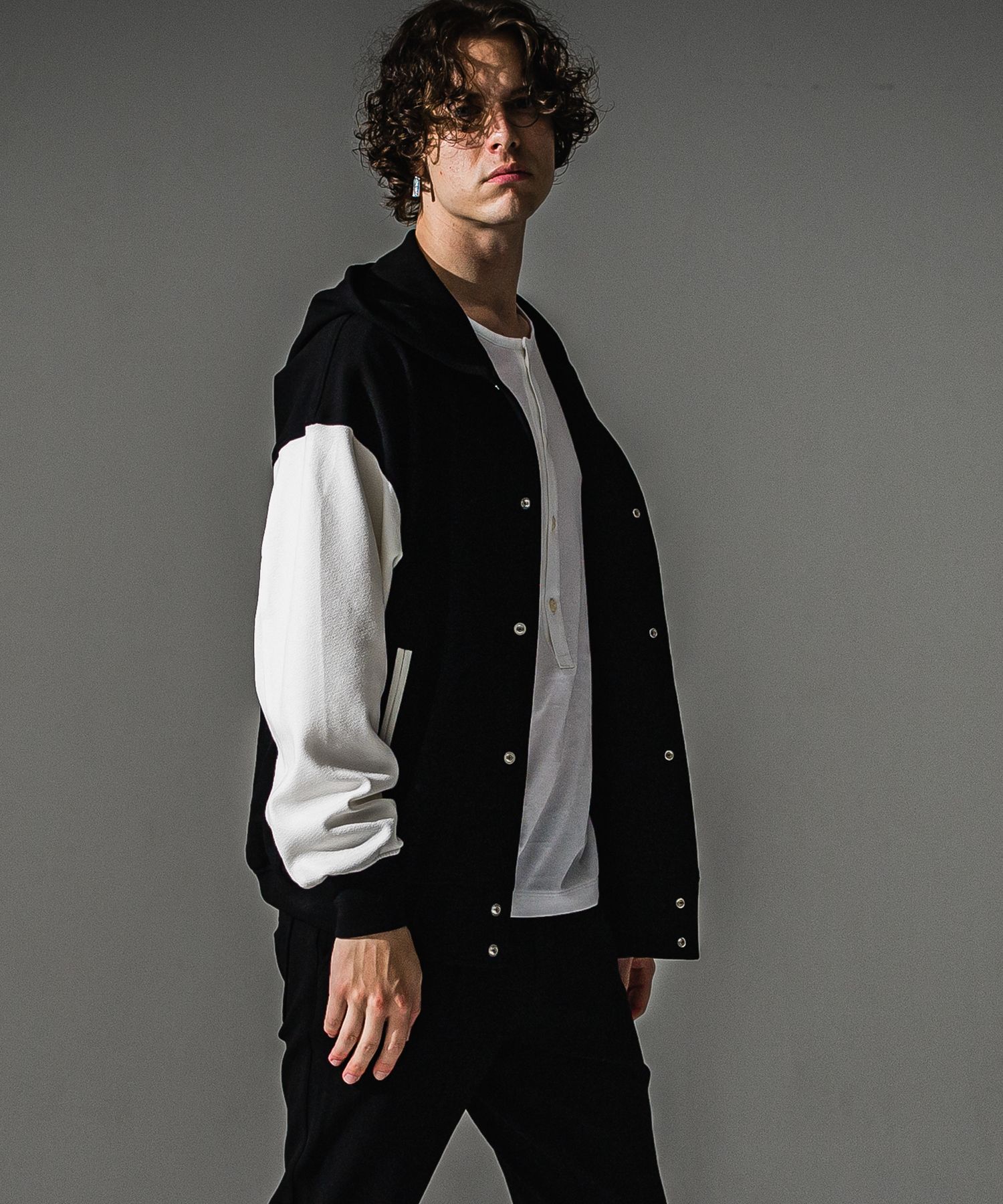BLISTER VARSITY HOODIE / RC41-C-006 / ライトブリスターニットパーカースタジャン / ブラック×ホワイト (8月下旬入荷予定)