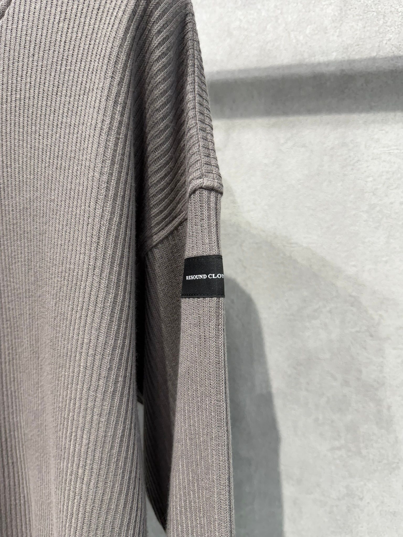 RAIL LOOSE TRAINER / RC37-C-002 / レールルーズトレーナー / グレー