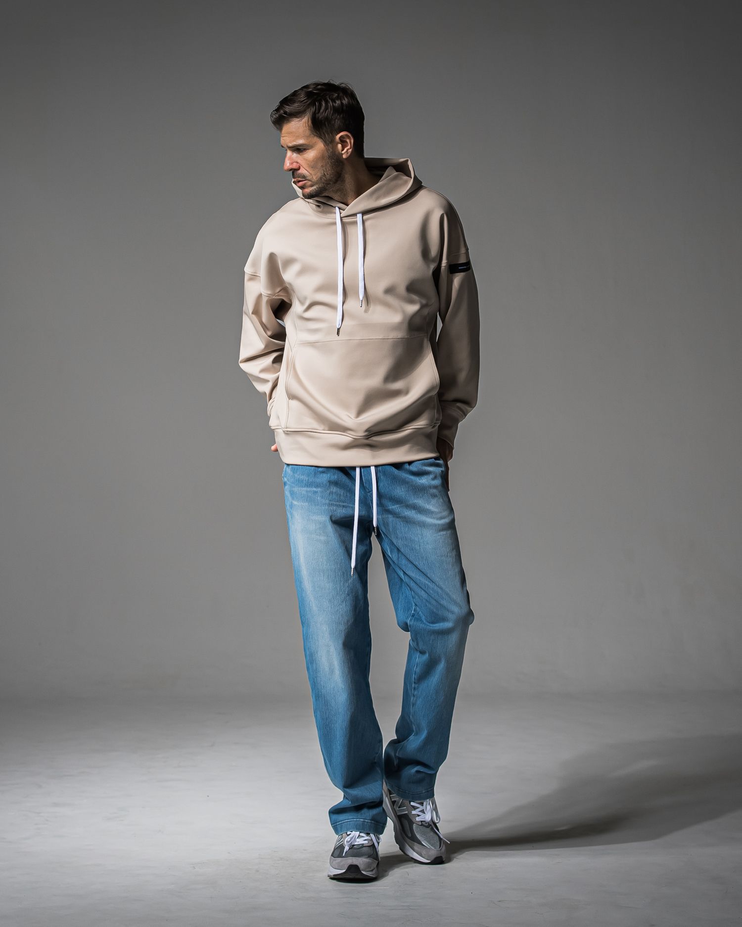 BACK ID LOOSE HOODIE / RC37-C-006 / バックロゴパーカー / ベージュ (9月中旬入荷予定)
