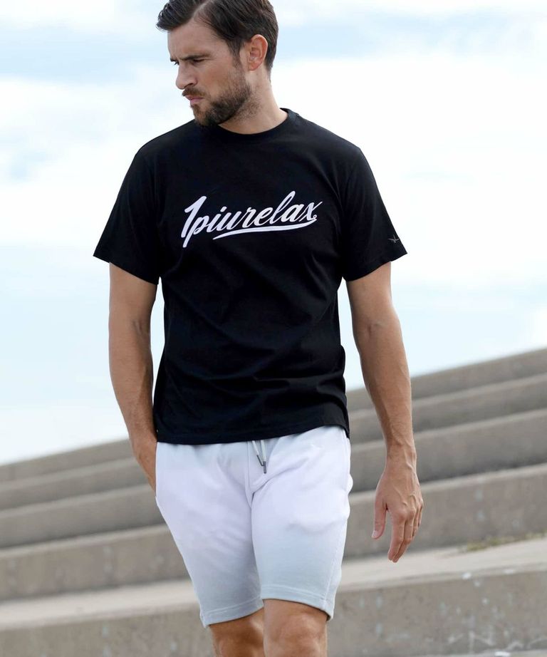 国内発送【1PIU1UGUALE3 RELAX】フローイングロゴ半袖Tシャツ 1PIU1UGUALE3 RELAX - フローイングロゴ半袖Tシャツ / ust-24004