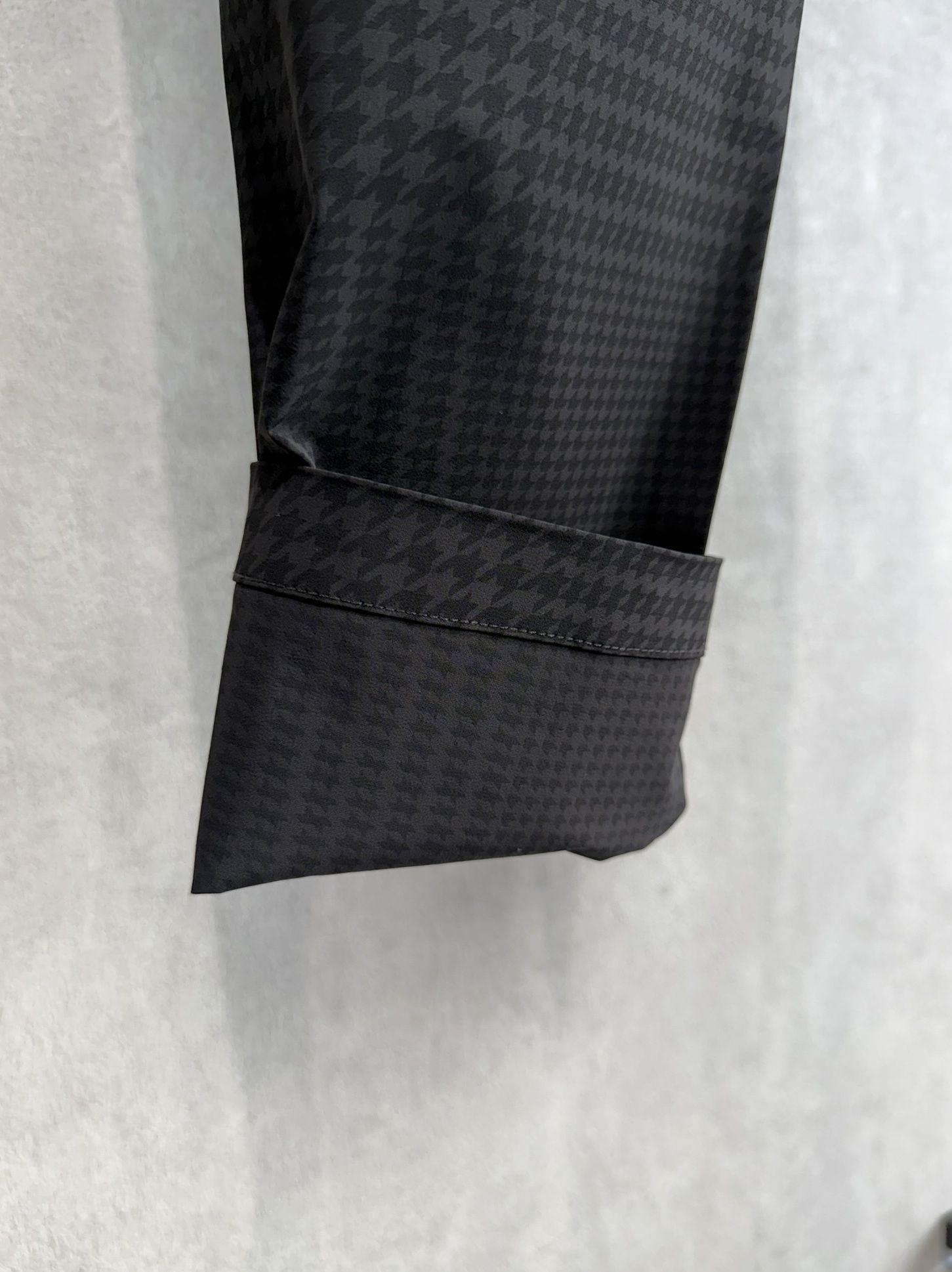 ストレッチナイロンセットアップ / uso-26062,usb-26062 / チャコール×ブラック(グレンチェック)