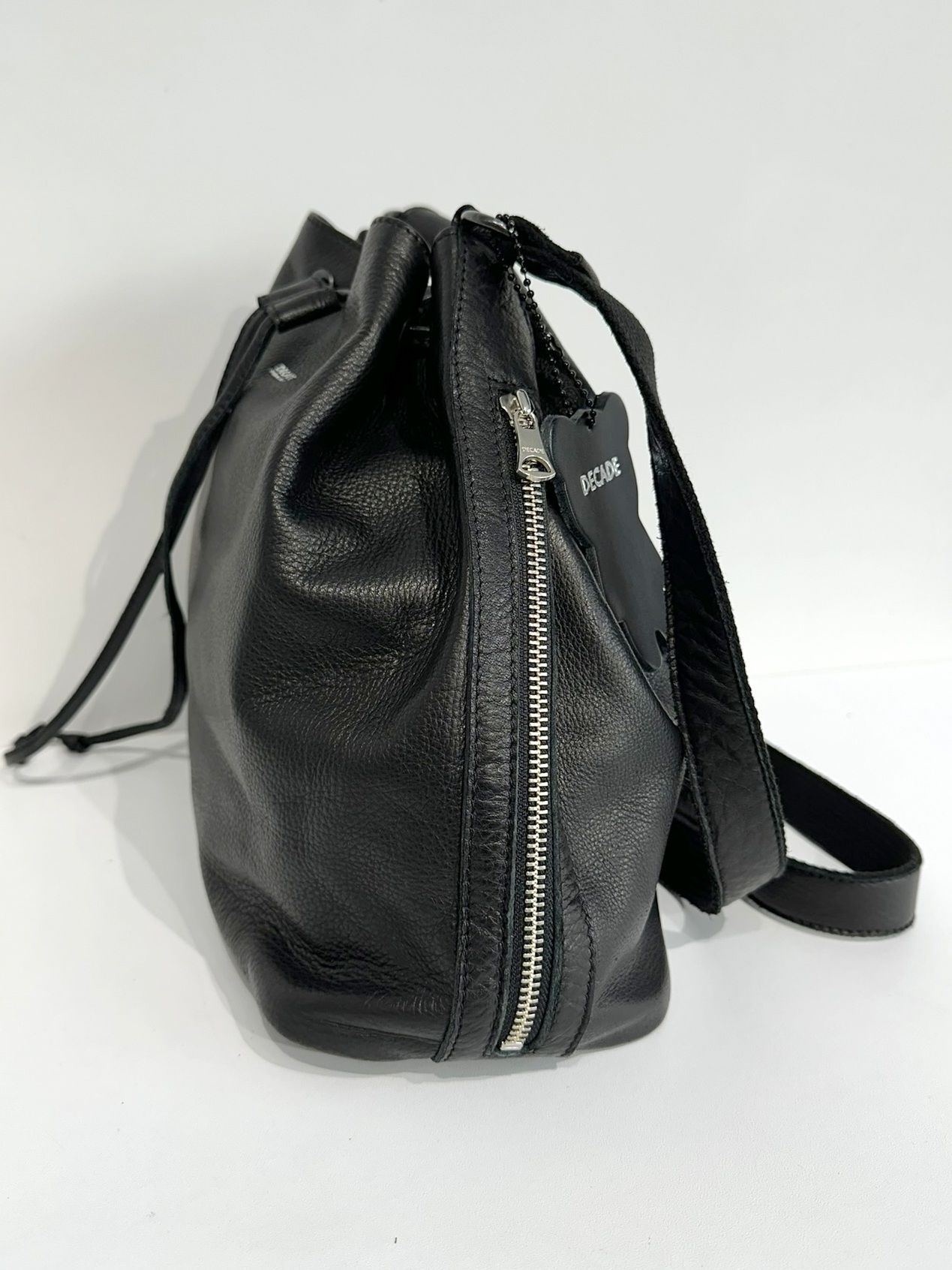 DECADE 巾着レザーバッグ　美品　ディケイド TGPMaJwhXzH1.jpg?width=768