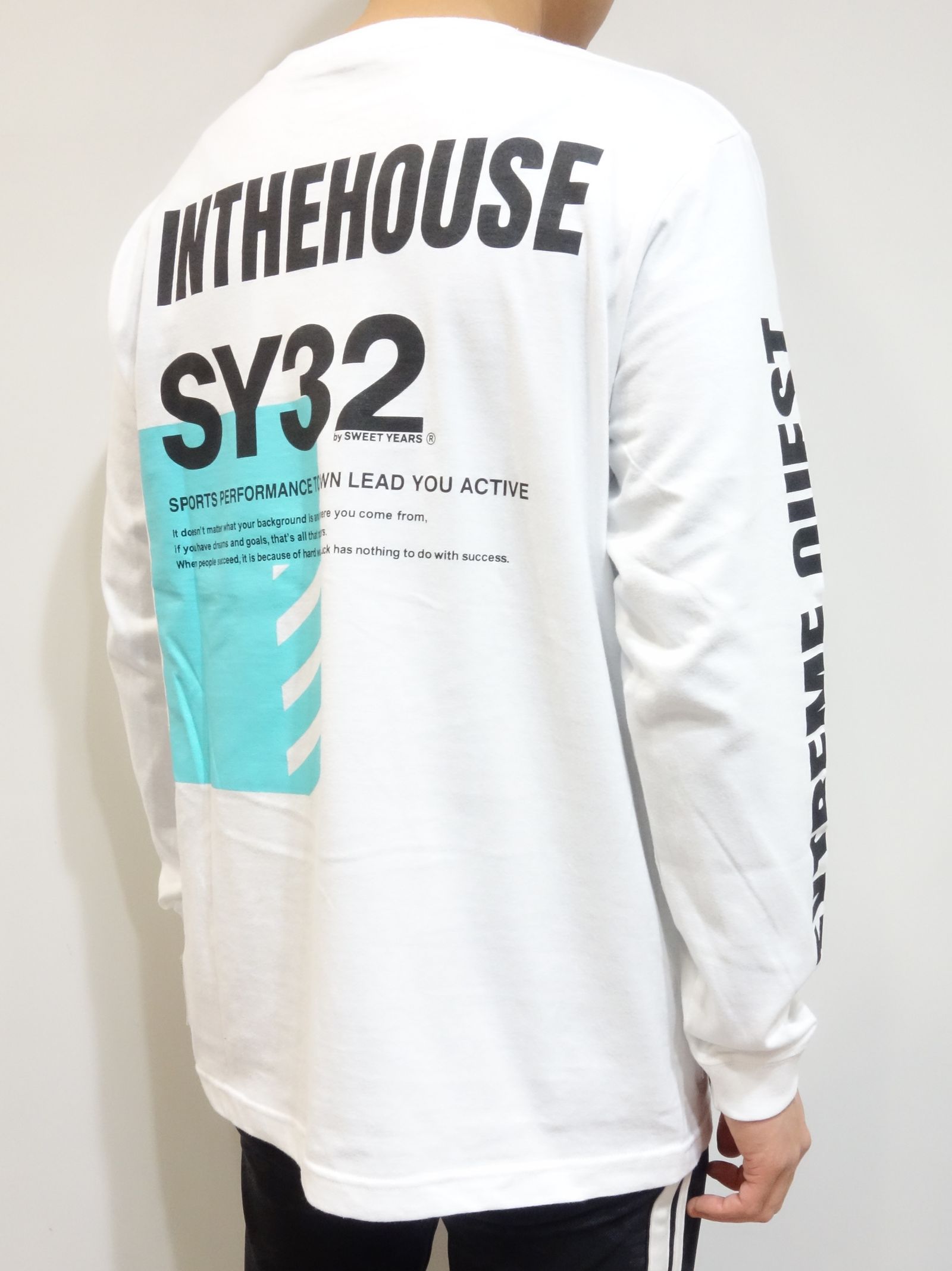 SY32 by SWEET YEARS - 【SY32×IN THE HOUSE】 W-NAME L/S TEE