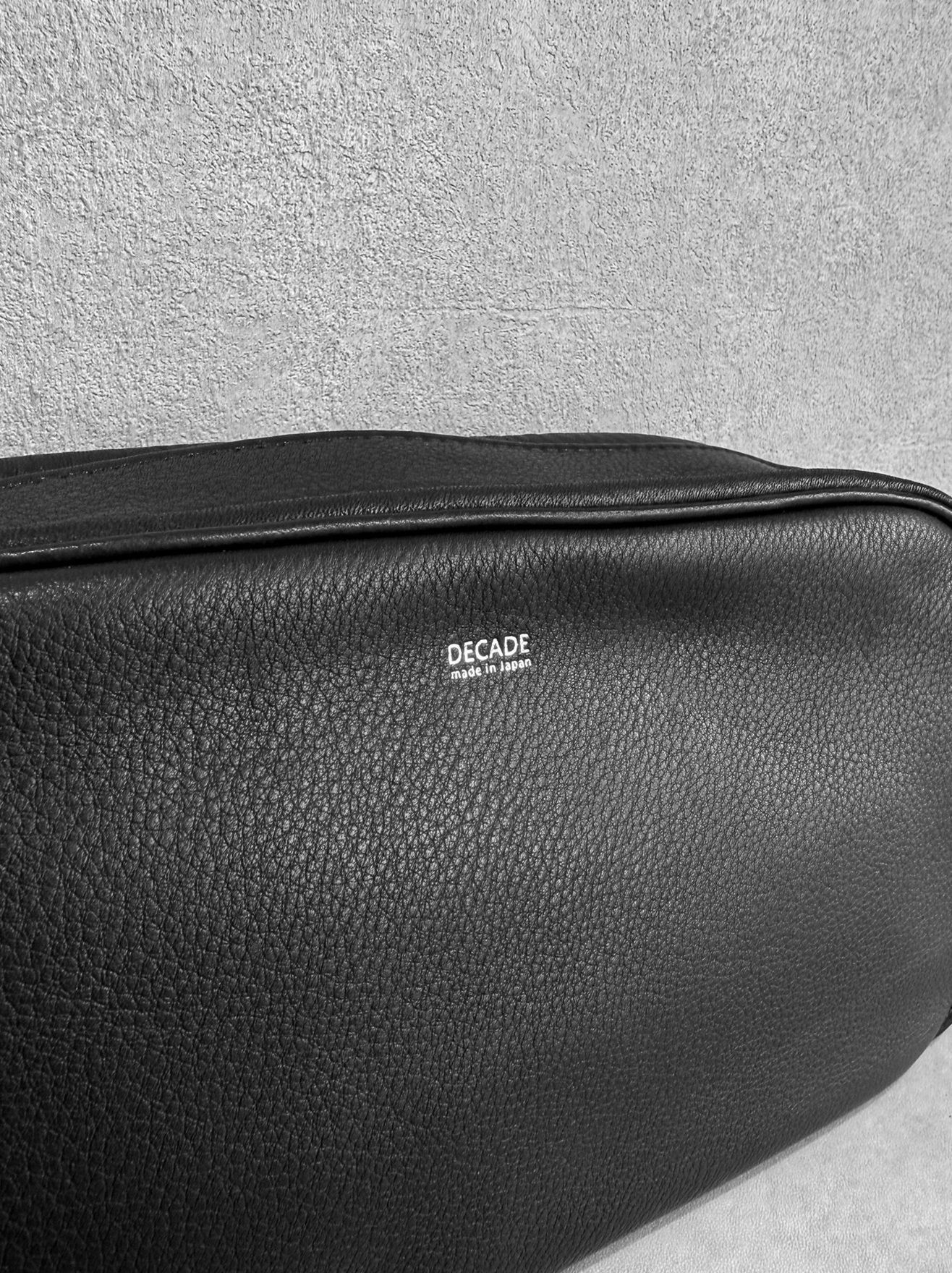 オイルドカウレザー 2WAYボックスクラッチショルダーバッグ / DCD-01544B / ブラック×ブラック