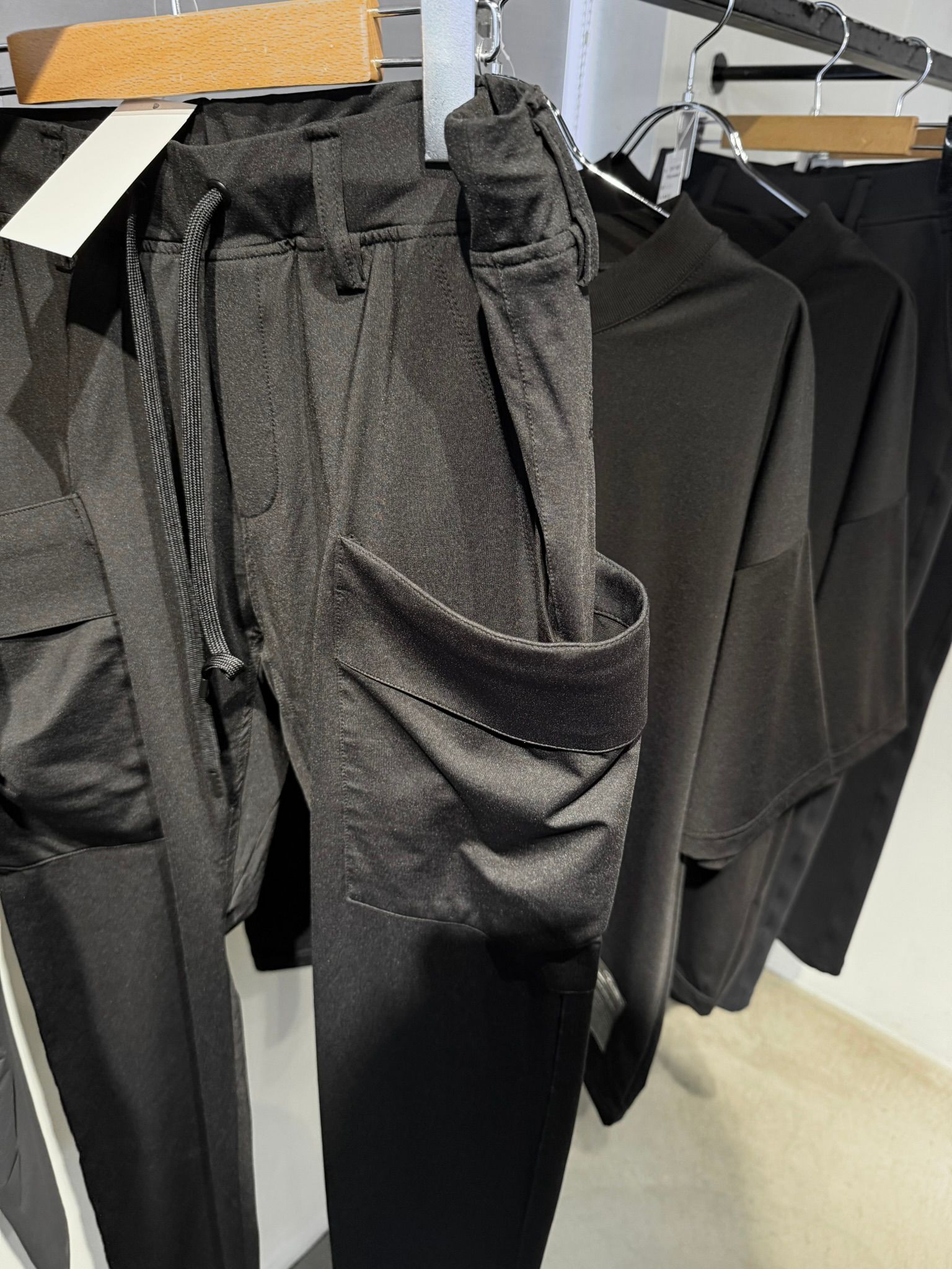 GR PT / DP1-ST-004 / ナイロンギアカーゴパンツ / ブラック (3月中旬入荷予定)