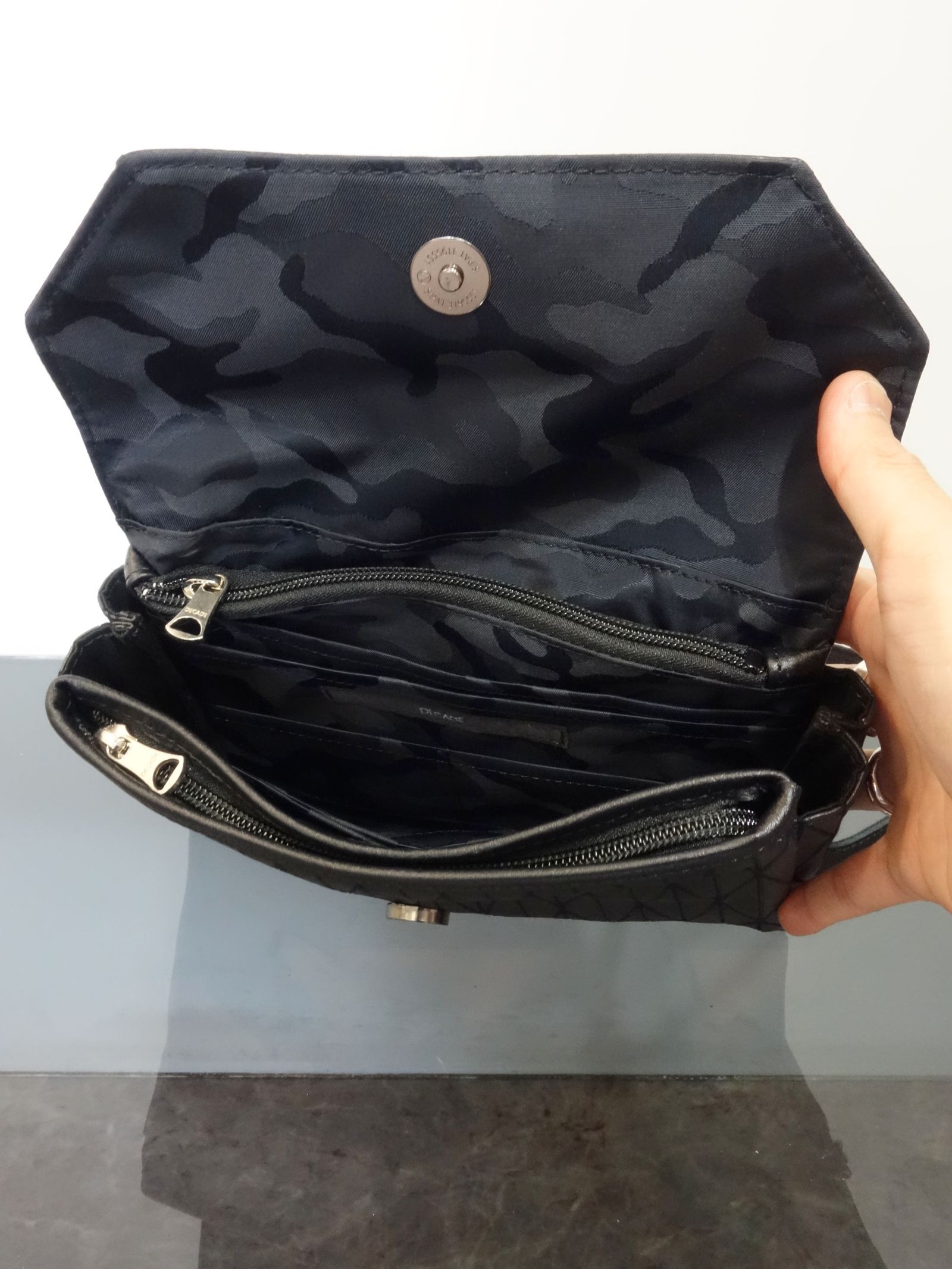 DECADE COLLABO CLUTCH WALLET SHOULDER BAG / RC26-BAG-001RD / クラッチウォレットショルダーバッグ / ブラック