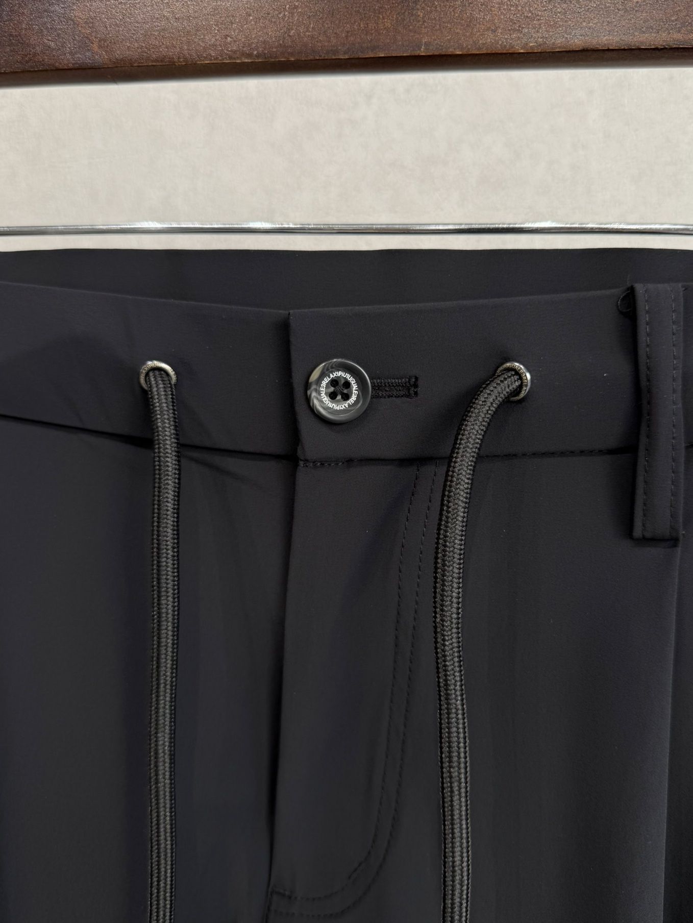 ストレッチナイロンセットアップ / uso-26062,usb-26062 / ブラック(無地)