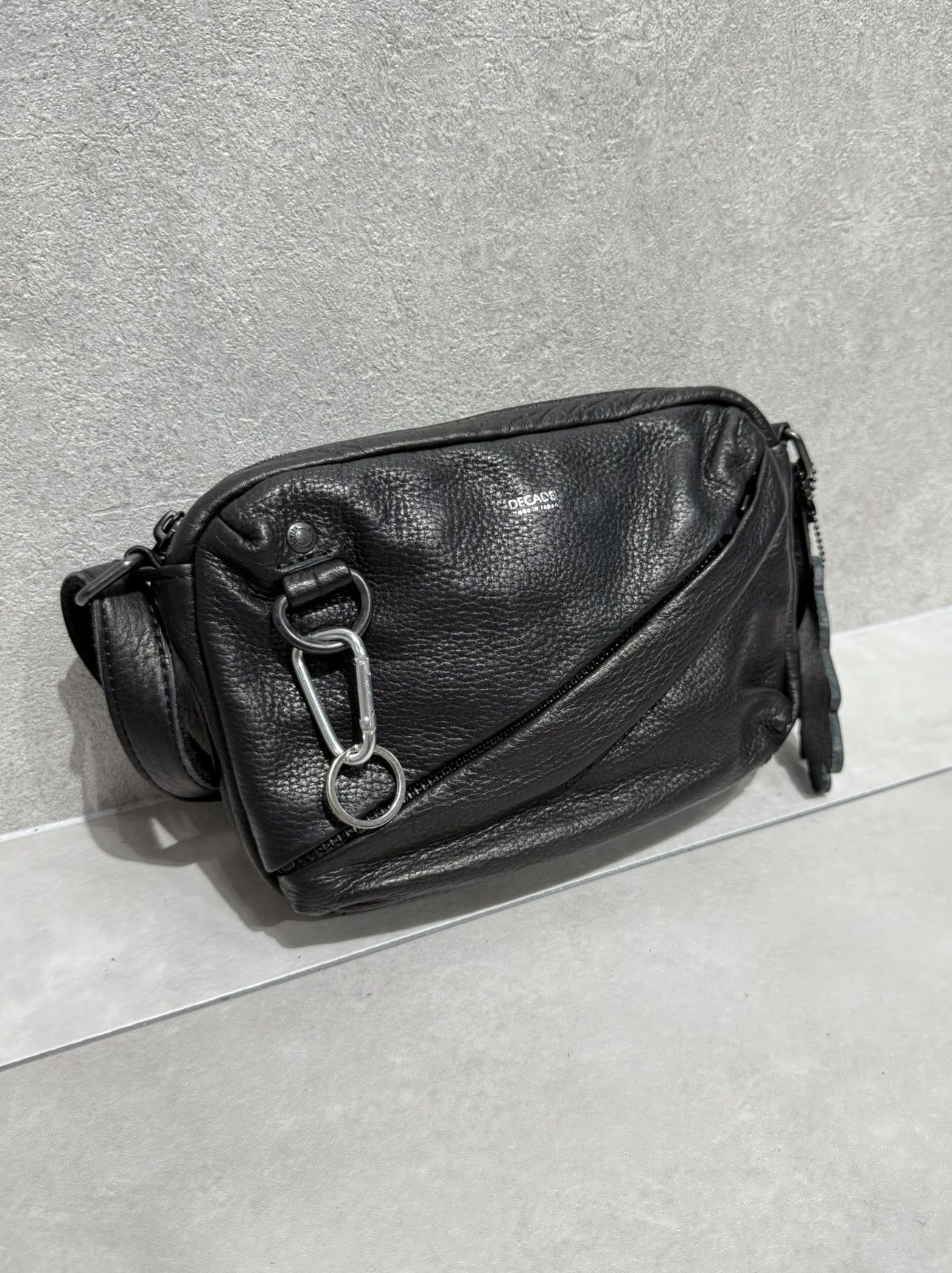 オイルドレザー ミニショルダーバッグ / DCD-01438B / ブラック×ブラック