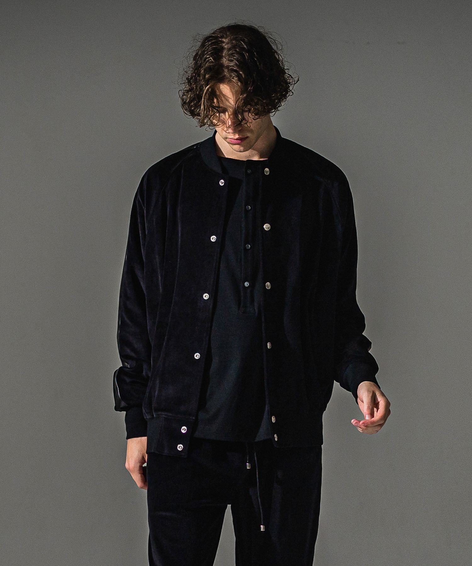 VELOURS VARSITY / RC41-C-005 / ベロアトラックスタジャン / ブラック (9月中旬入荷予定)