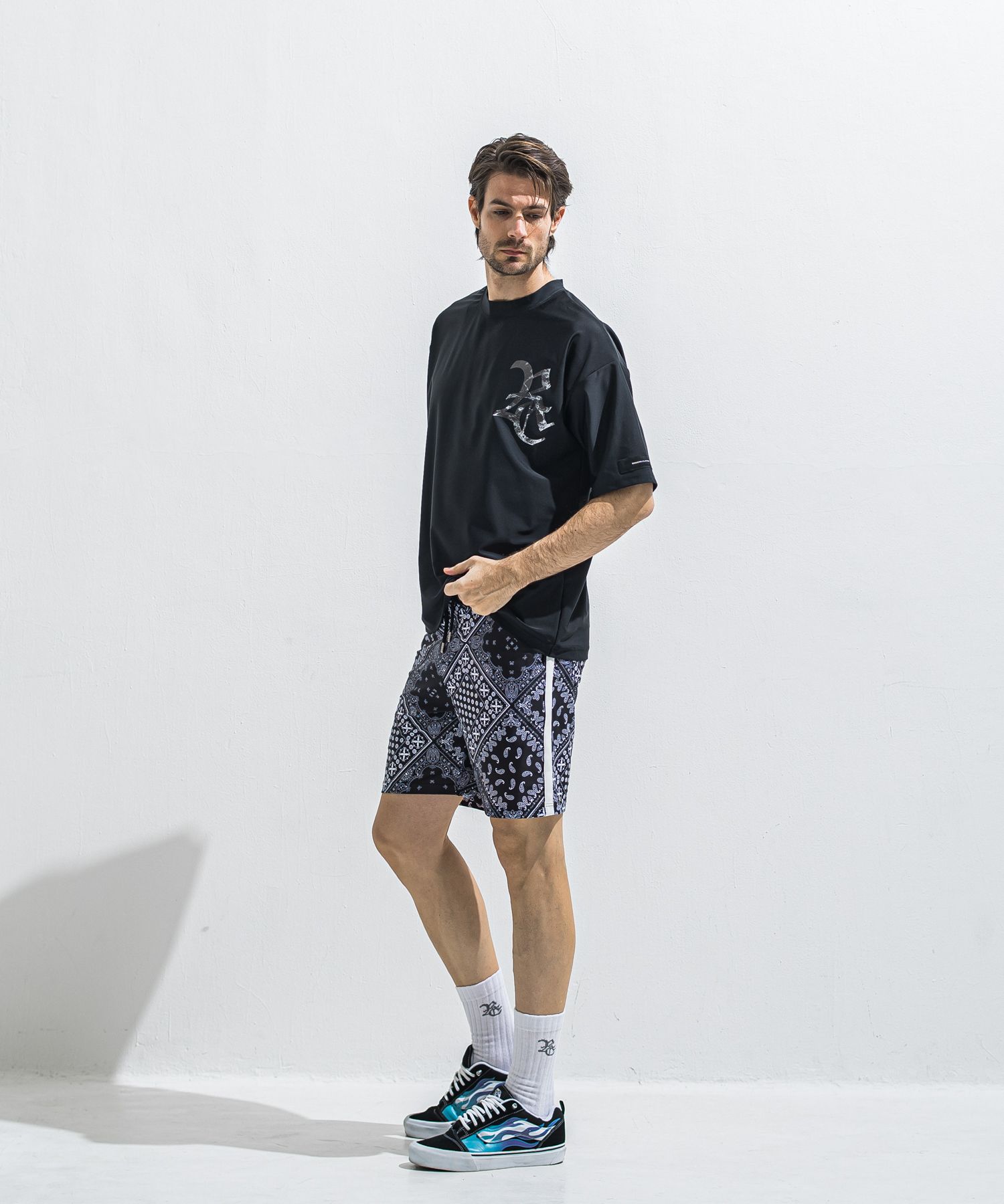 RUSH SHORTS / RC40-HP-002 / ラッシュガードショーツ / バンダナブラック (5月下旬入荷予定)