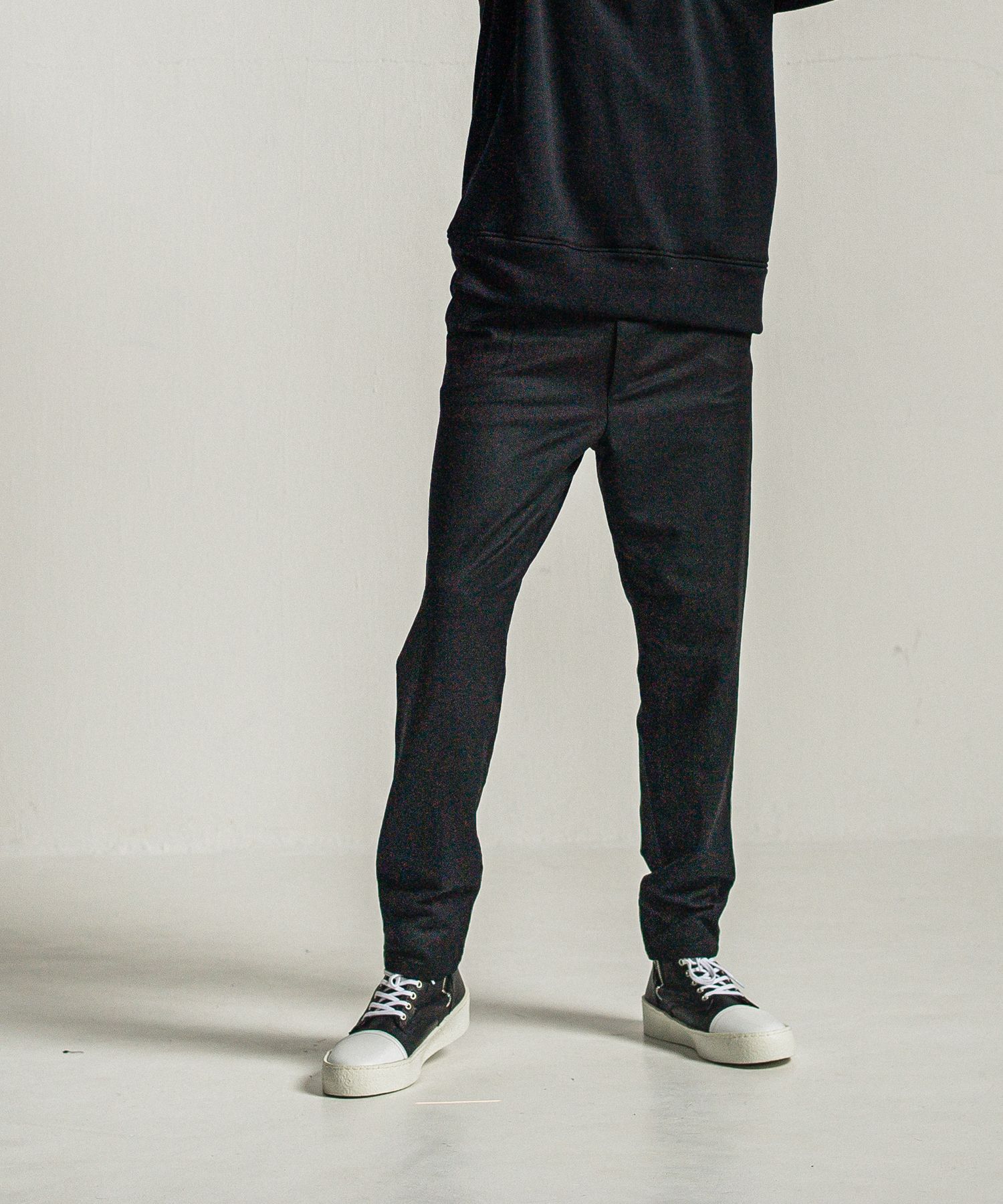 PAT WIDE EASY PANTS / RC34-ST-036 / ワイドテーパードパンツ / ブラック