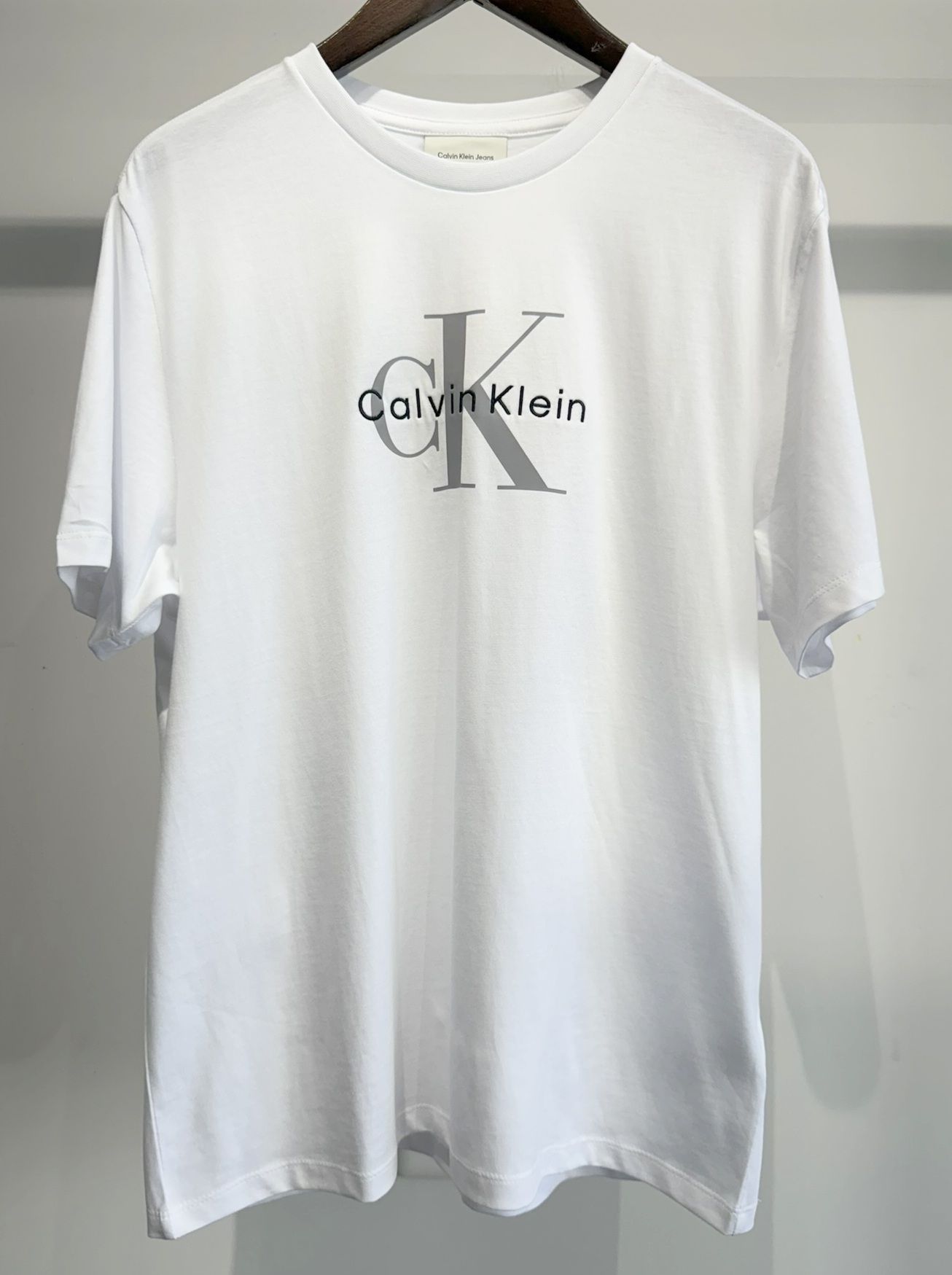 Calvin Klein - ショートスリーブ モノグラムプリントTシャツ